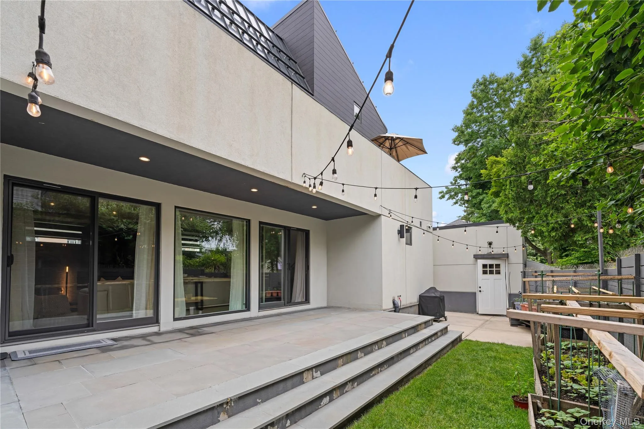 166-15 35th Avenue, New York, NY, 4 Bedrooms Bedrooms, 12 Rooms Rooms,5 BathroomsBathrooms,Residential,For Rent,35th,0,1003066 166-15 35th Avenue, New York, NY, 4 Bedrooms Bedrooms, 12 Rooms Rooms,5 BathroomsBathrooms,Residential,For Rent,35th,0,1003066