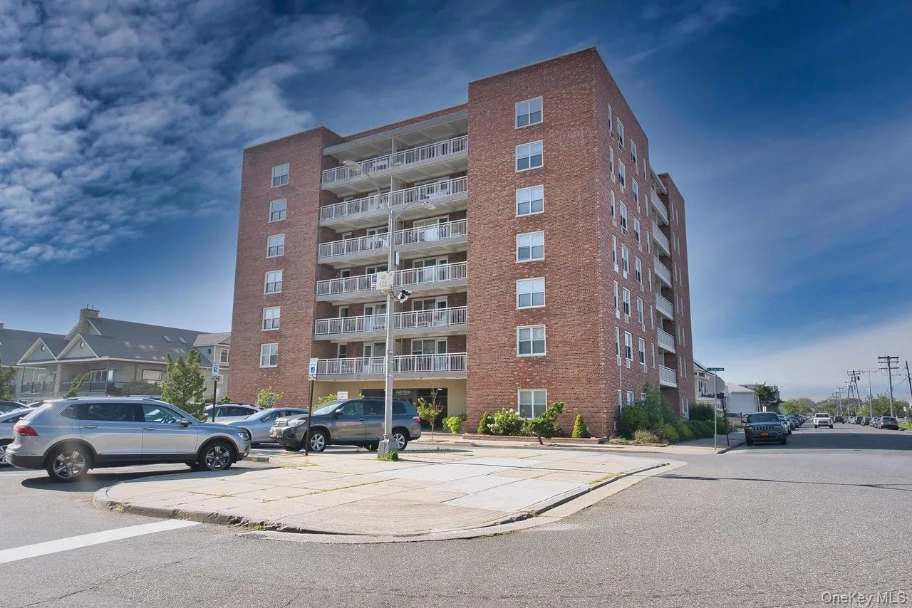 855 Broadway, Long Beach, NY, 1 Bedroom Bedrooms, 3 Rooms Rooms,1 BathroomBathrooms,Residential Lease,For Rent,Broadway,0,1003070 855 Broadway, Long Beach, NY, 1 Bedroom Bedrooms, 3 Rooms Rooms,1 BathroomBathrooms,Residential Lease,For Rent,Broadway,0,1003070