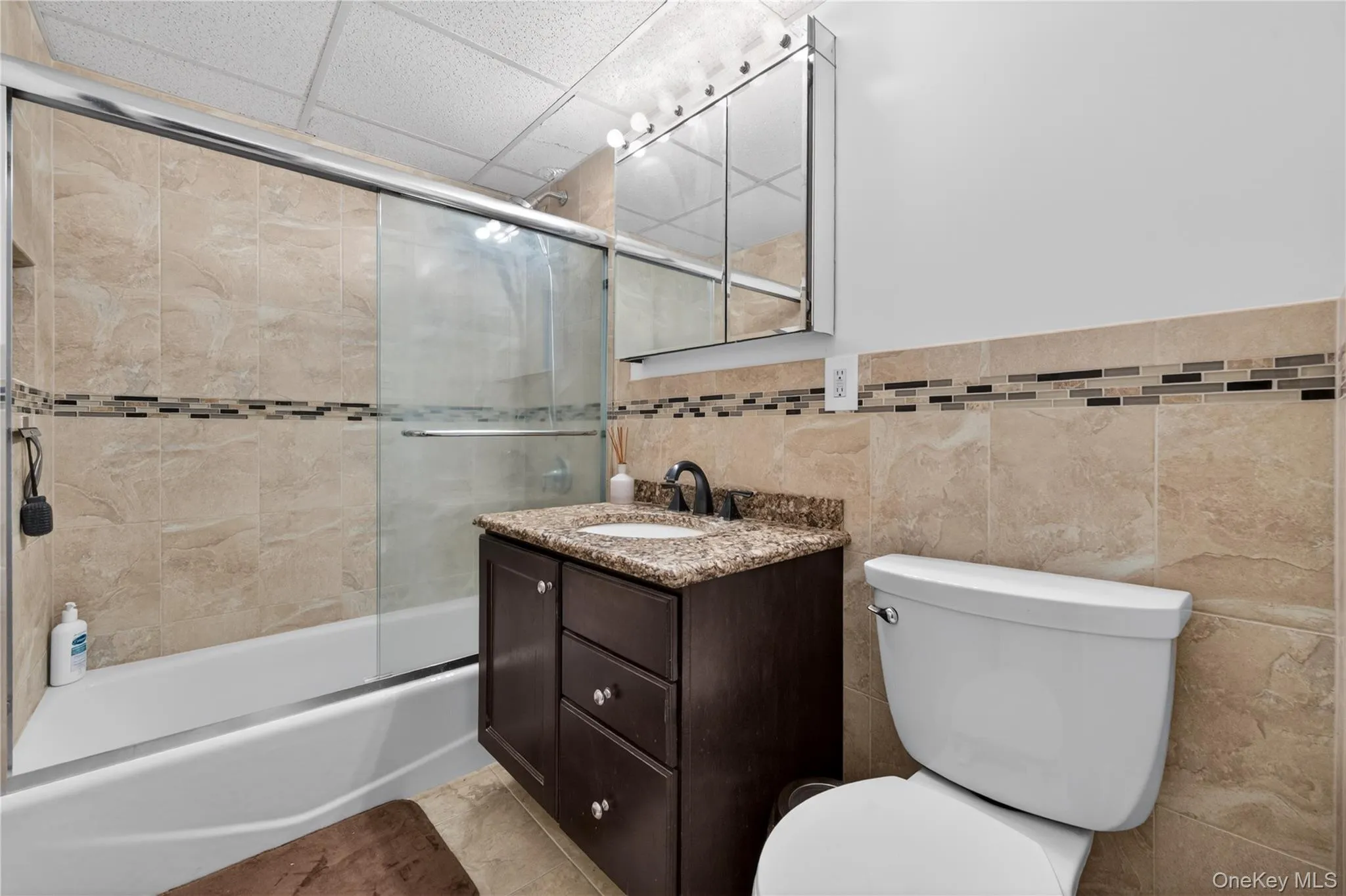 100 Clinton Avenue, Hempstead, NY, 1 Bedroom Bedrooms, 3 Rooms Rooms,1 BathroomBathrooms,Residential,For Rent,Clinton,0,1003072 100 Clinton Avenue, Hempstead, NY, 1 Bedroom Bedrooms, 3 Rooms Rooms,1 BathroomBathrooms,Residential,For Rent,Clinton,0,1003072