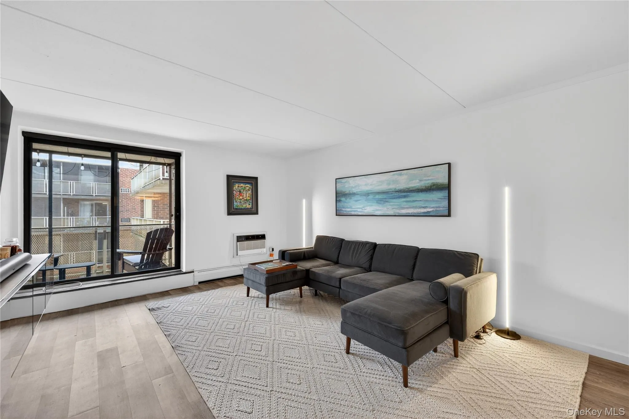 100 Clinton Avenue, Hempstead, NY, 1 Bedroom Bedrooms, 3 Rooms Rooms,1 BathroomBathrooms,Residential,For Rent,Clinton,0,1003072 100 Clinton Avenue, Hempstead, NY, 1 Bedroom Bedrooms, 3 Rooms Rooms,1 BathroomBathrooms,Residential,For Rent,Clinton,0,1003072