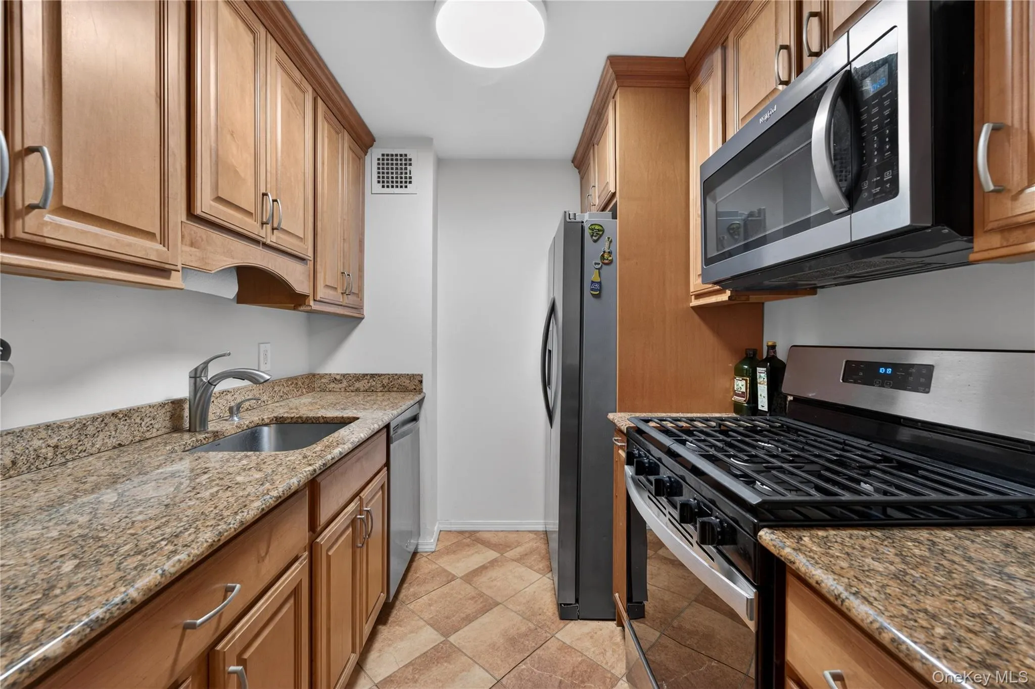 100 Clinton Avenue, Hempstead, NY, 1 Bedroom Bedrooms, 3 Rooms Rooms,1 BathroomBathrooms,Residential,For Rent,Clinton,0,1003072 100 Clinton Avenue, Hempstead, NY, 1 Bedroom Bedrooms, 3 Rooms Rooms,1 BathroomBathrooms,Residential,For Rent,Clinton,0,1003072