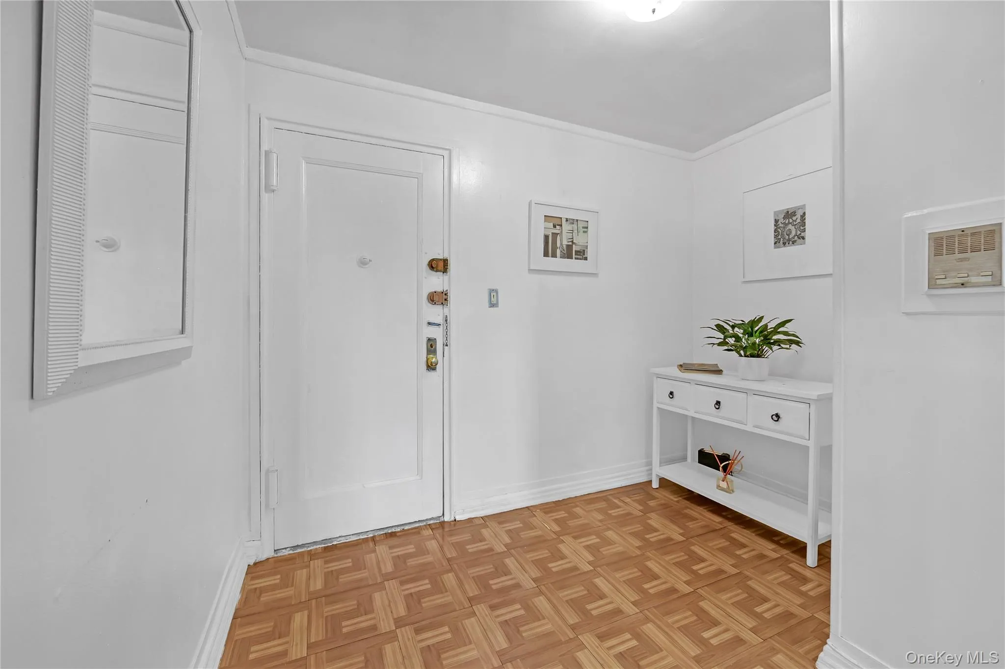2821 Kings Highway, New York, NY, 1 Bedroom Bedrooms, 4 Rooms Rooms,1 BathroomBathrooms,Residential,For Rent,Kings,0,1003074 2821 Kings Highway, New York, NY, 1 Bedroom Bedrooms, 4 Rooms Rooms,1 BathroomBathrooms,Residential,For Rent,Kings,0,1003074