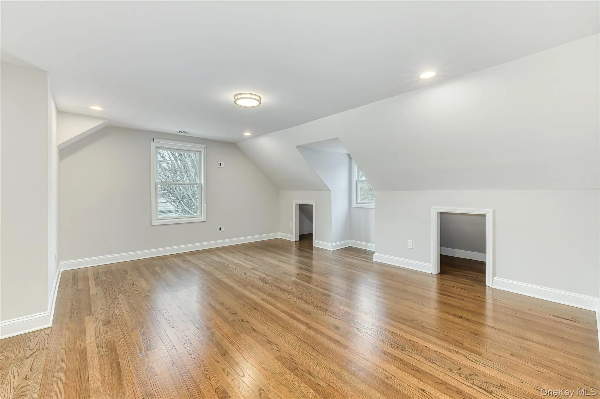 479 Woodbury Road, Oyster Bay, NY, 5 Bedrooms Bedrooms, 12 Rooms Rooms,3 BathroomsBathrooms,Residential Lease,For Rent,Woodbury,0,1003075 479 Woodbury Road, Oyster Bay, NY, 5 Bedrooms Bedrooms, 12 Rooms Rooms,3 BathroomsBathrooms,Residential Lease,For Rent,Woodbury,0,1003075