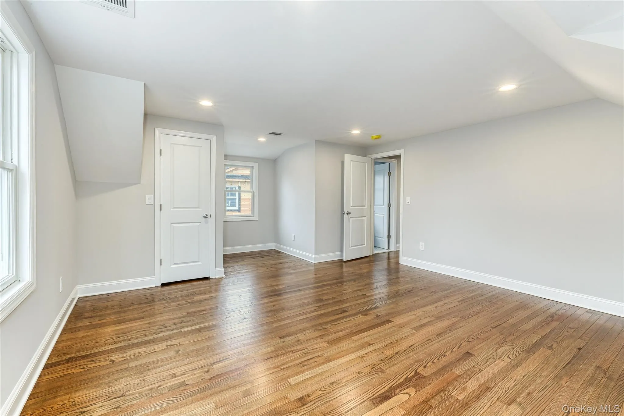 479 Woodbury Road, Oyster Bay, NY, 5 Bedrooms Bedrooms, 12 Rooms Rooms,3 BathroomsBathrooms,Residential Lease,For Rent,Woodbury,0,1003075 479 Woodbury Road, Oyster Bay, NY, 5 Bedrooms Bedrooms, 12 Rooms Rooms,3 BathroomsBathrooms,Residential Lease,For Rent,Woodbury,0,1003075