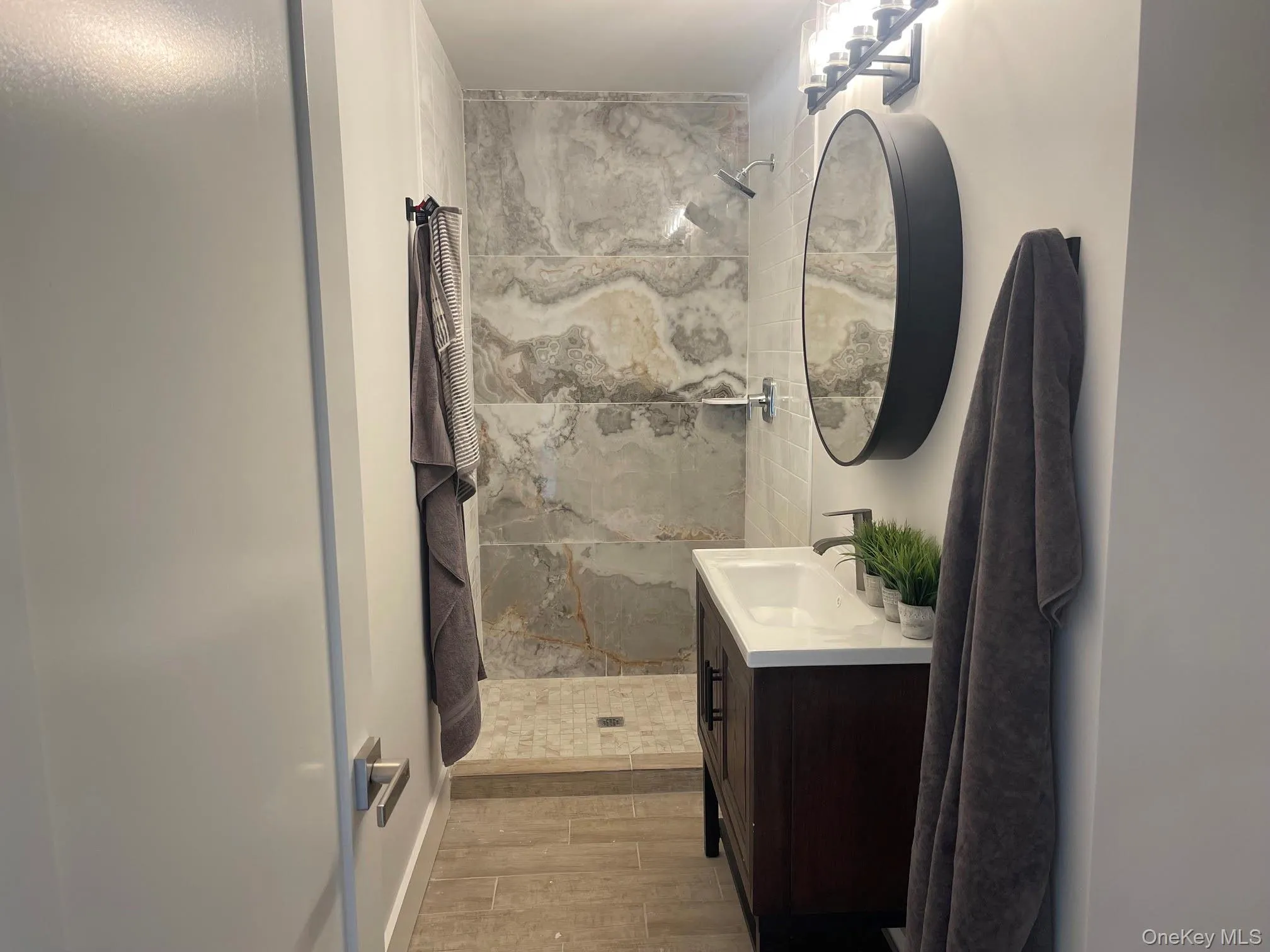 122 Rocky Point Landing Road, Brookhaven, NY, 3 Bedrooms Bedrooms, 7 Rooms Rooms,2 BathroomsBathrooms,Residential,For Rent,Rocky Point Landing,0,1003076 122 Rocky Point Landing Road, Brookhaven, NY, 3 Bedrooms Bedrooms, 7 Rooms Rooms,2 BathroomsBathrooms,Residential,For Rent,Rocky Point Landing,0,1003076