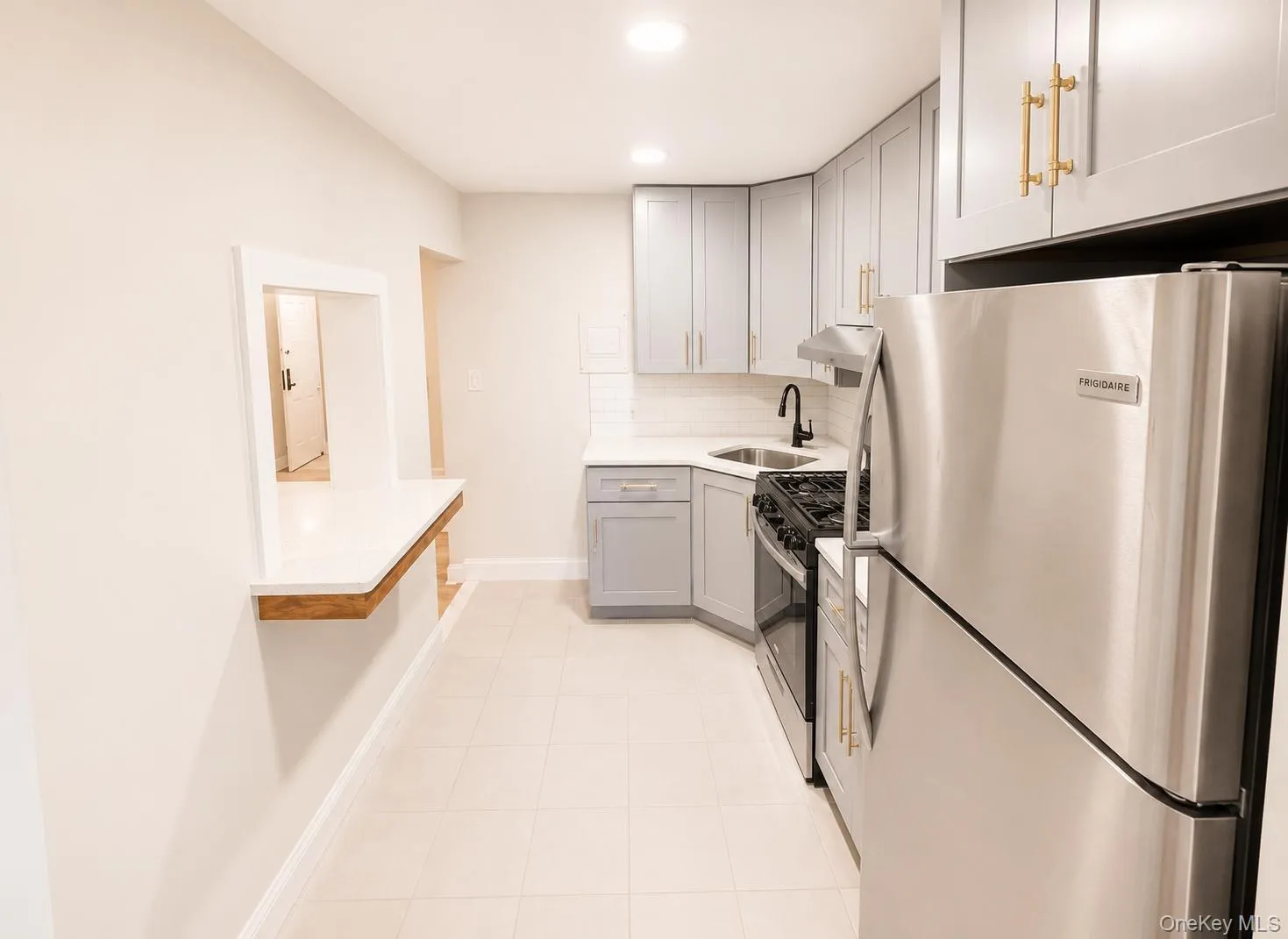 5908 58th Road, New York, NY, 1 Bedroom Bedrooms, 2 Rooms Rooms,1 BathroomBathrooms,Residential Lease,For Rent,58th,0,1003078 5908 58th Road, New York, NY, 1 Bedroom Bedrooms, 2 Rooms Rooms,1 BathroomBathrooms,Residential Lease,For Rent,58th,0,1003078