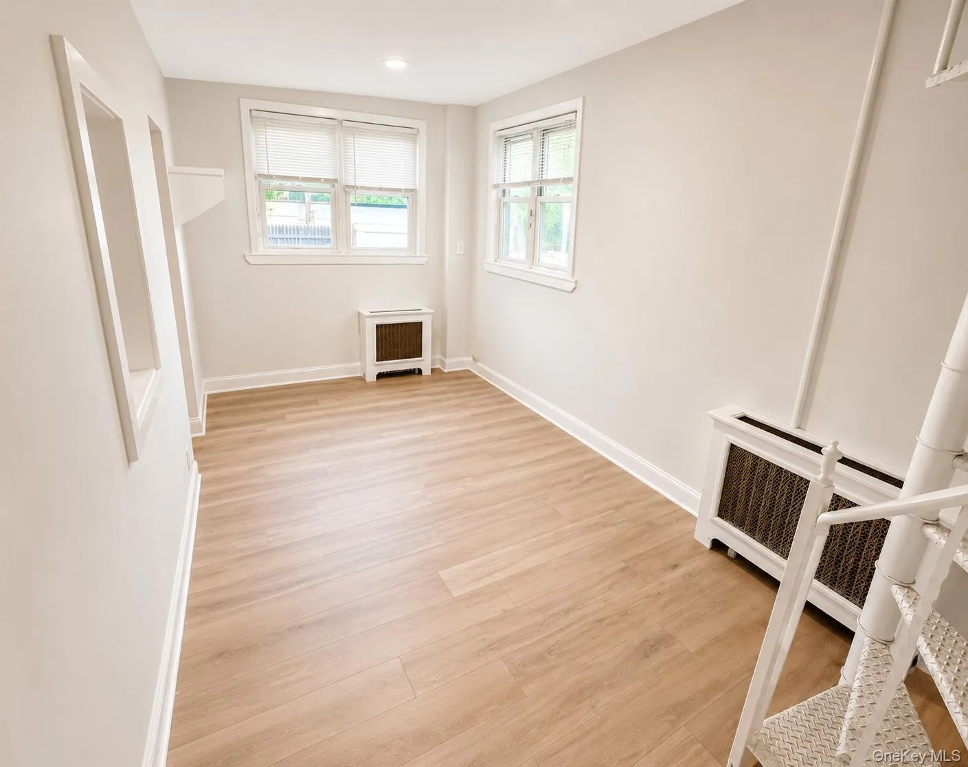 5908 58th Road, New York, NY, 1 Bedroom Bedrooms, 2 Rooms Rooms,1 BathroomBathrooms,Residential Lease,For Rent,58th,0,1003078 5908 58th Road, New York, NY, 1 Bedroom Bedrooms, 2 Rooms Rooms,1 BathroomBathrooms,Residential Lease,For Rent,58th,0,1003078