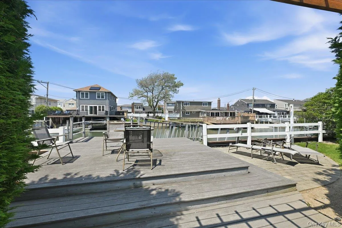 18 Clark Street, Long Beach, NY, 2 Bedrooms Bedrooms, 6 Rooms Rooms,1 BathroomBathrooms,Residential,For Rent,Clark,0,1003080 18 Clark Street, Long Beach, NY, 2 Bedrooms Bedrooms, 6 Rooms Rooms,1 BathroomBathrooms,Residential,For Rent,Clark,0,1003080
