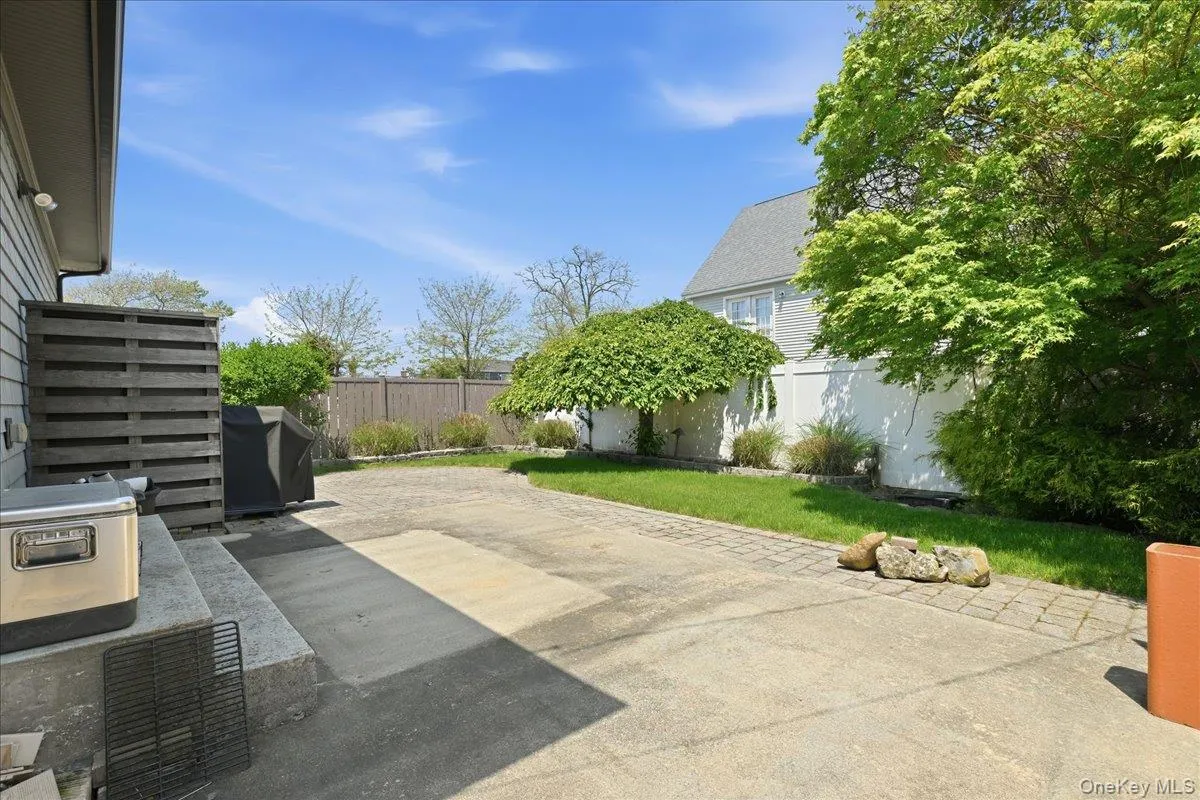 18 Clark Street, Long Beach, NY, 2 Bedrooms Bedrooms, 6 Rooms Rooms,1 BathroomBathrooms,Residential,For Rent,Clark,0,1003080 18 Clark Street, Long Beach, NY, 2 Bedrooms Bedrooms, 6 Rooms Rooms,1 BathroomBathrooms,Residential,For Rent,Clark,0,1003080
