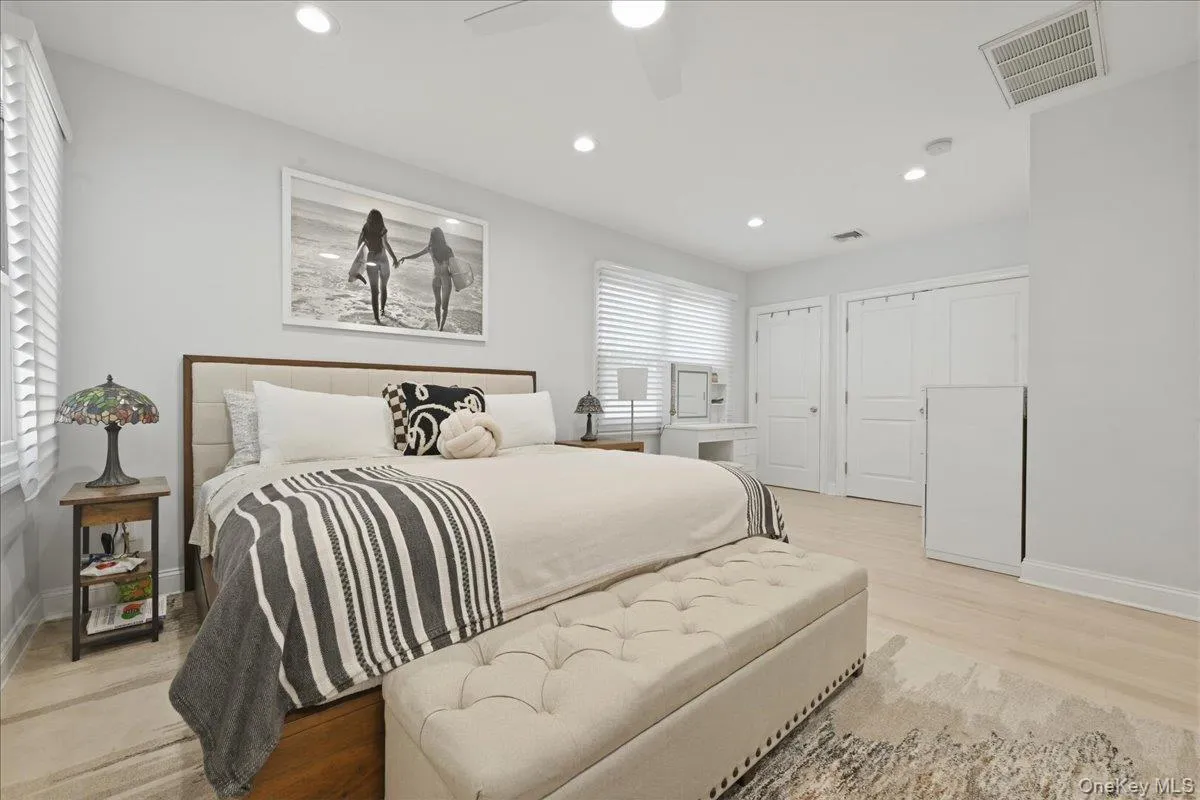 18 Clark Street, Long Beach, NY, 2 Bedrooms Bedrooms, 6 Rooms Rooms,1 BathroomBathrooms,Residential,For Rent,Clark,0,1003080 18 Clark Street, Long Beach, NY, 2 Bedrooms Bedrooms, 6 Rooms Rooms,1 BathroomBathrooms,Residential,For Rent,Clark,0,1003080