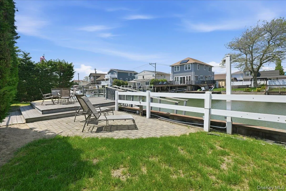 18 Clark Street, Long Beach, NY, 2 Bedrooms Bedrooms, 6 Rooms Rooms,1 BathroomBathrooms,Residential,For Rent,Clark,0,1003080 18 Clark Street, Long Beach, NY, 2 Bedrooms Bedrooms, 6 Rooms Rooms,1 BathroomBathrooms,Residential,For Rent,Clark,0,1003080