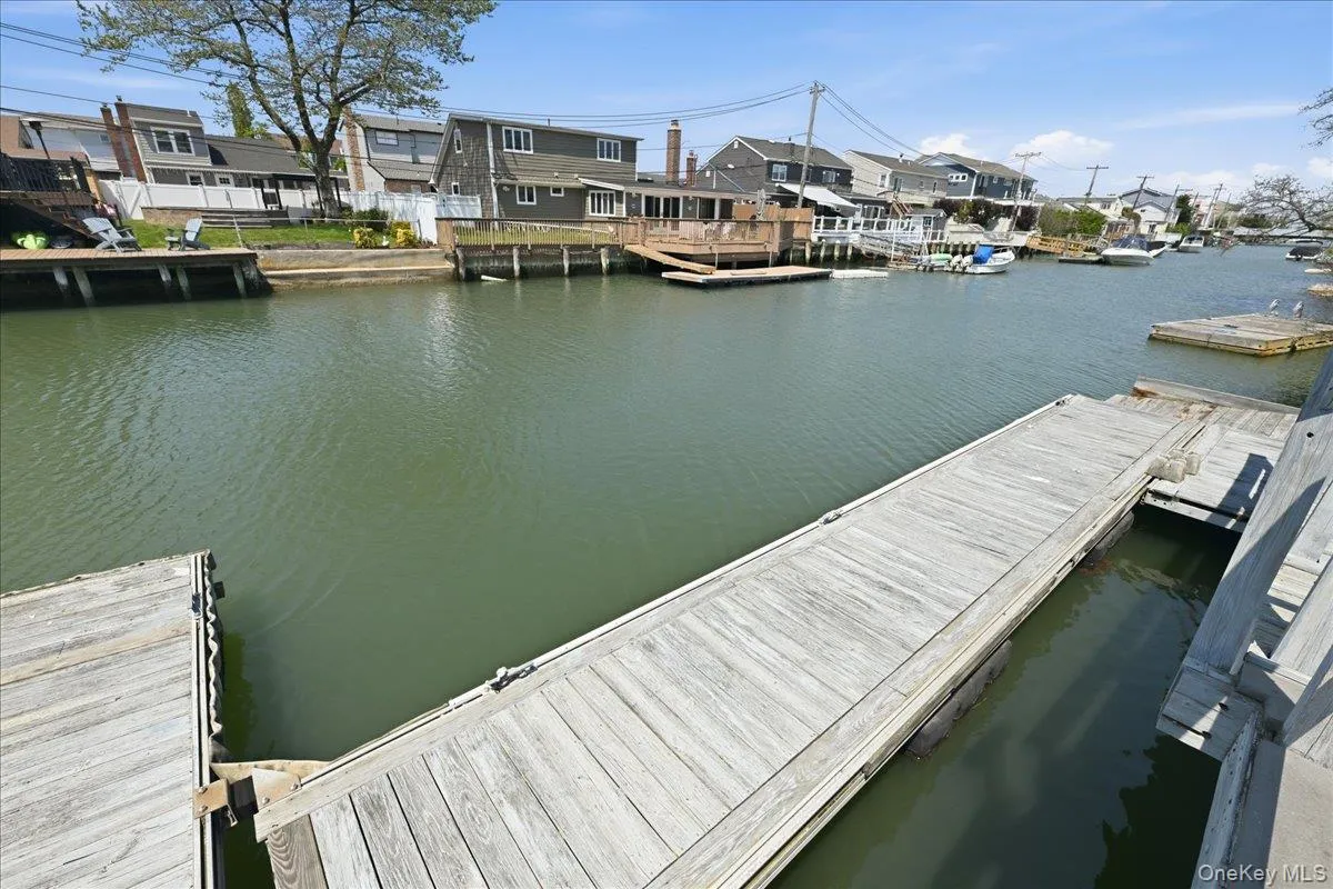 18 Clark Street, Long Beach, NY, 2 Bedrooms Bedrooms, 6 Rooms Rooms,1 BathroomBathrooms,Residential,For Rent,Clark,0,1003080 18 Clark Street, Long Beach, NY, 2 Bedrooms Bedrooms, 6 Rooms Rooms,1 BathroomBathrooms,Residential,For Rent,Clark,0,1003080