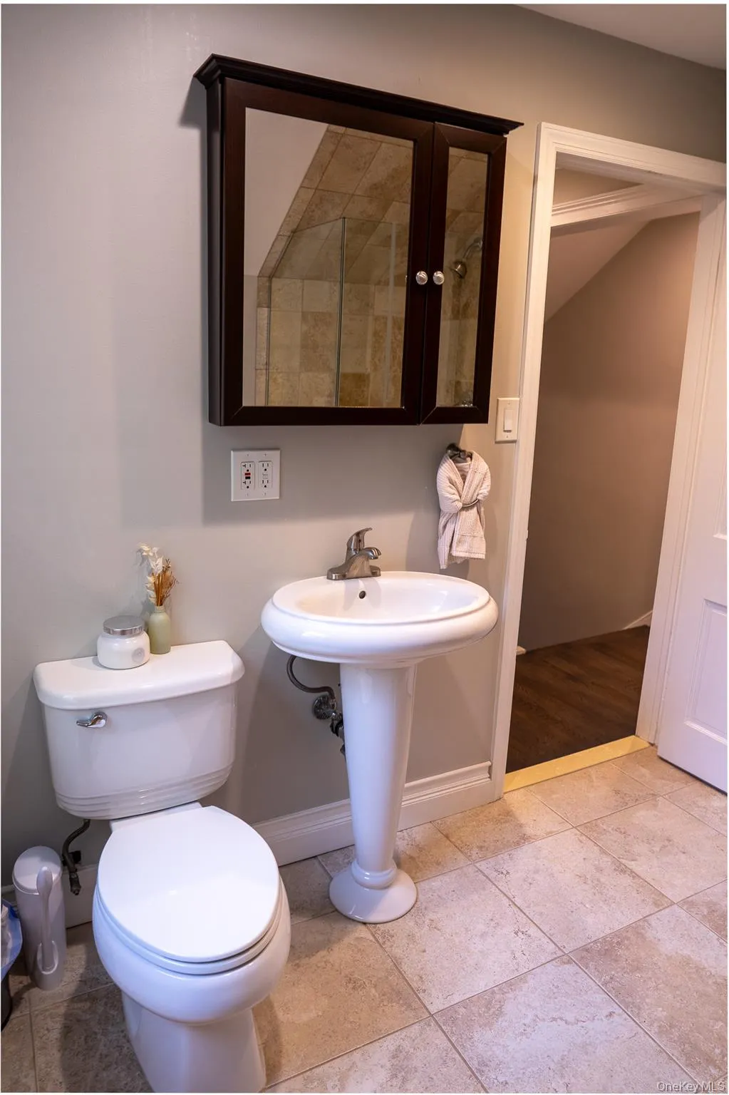 Second Floor Full Bathroom Second Floor Full Bathroom