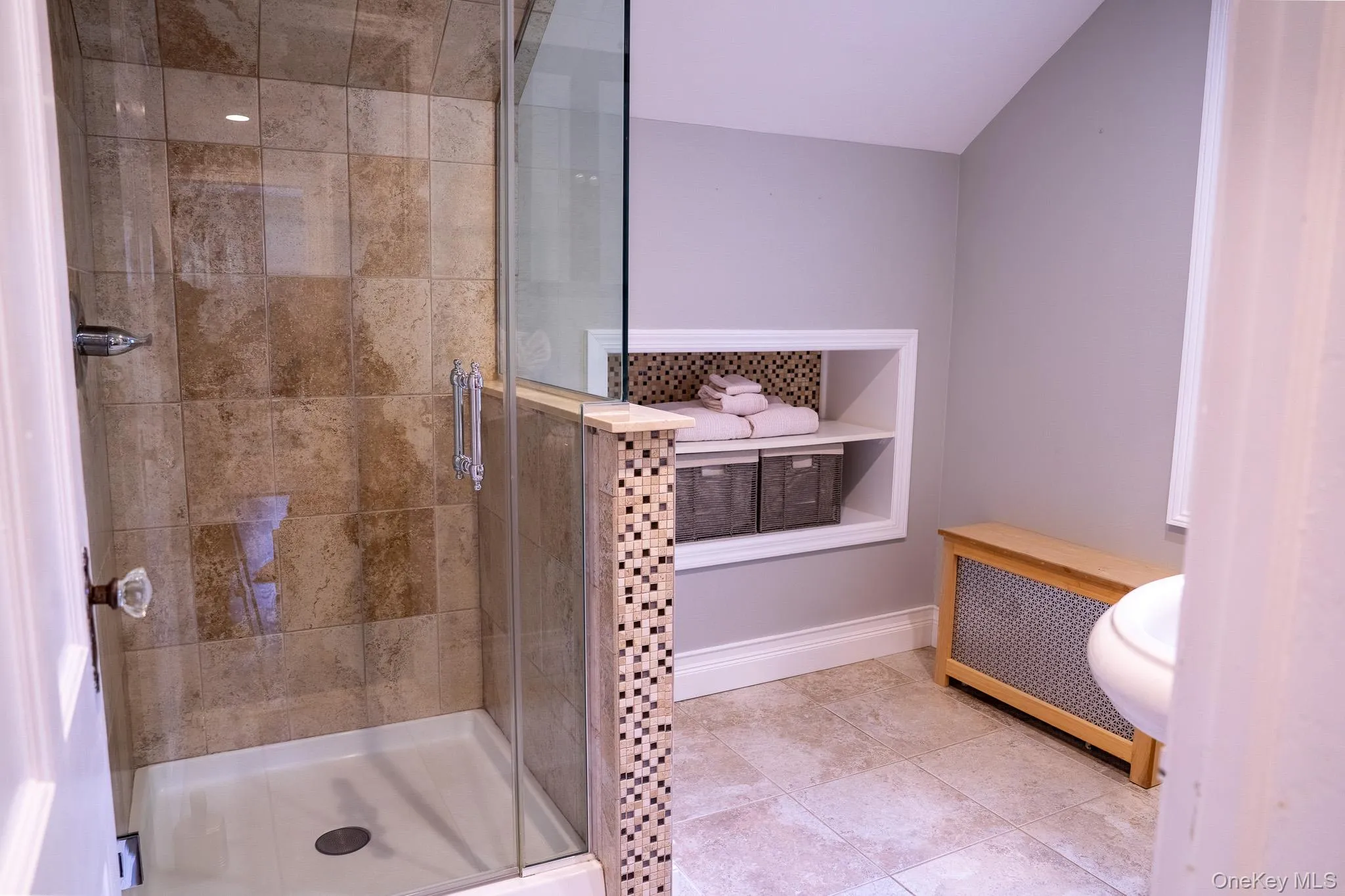 Second Floor Full Bathroom Second Floor Full Bathroom