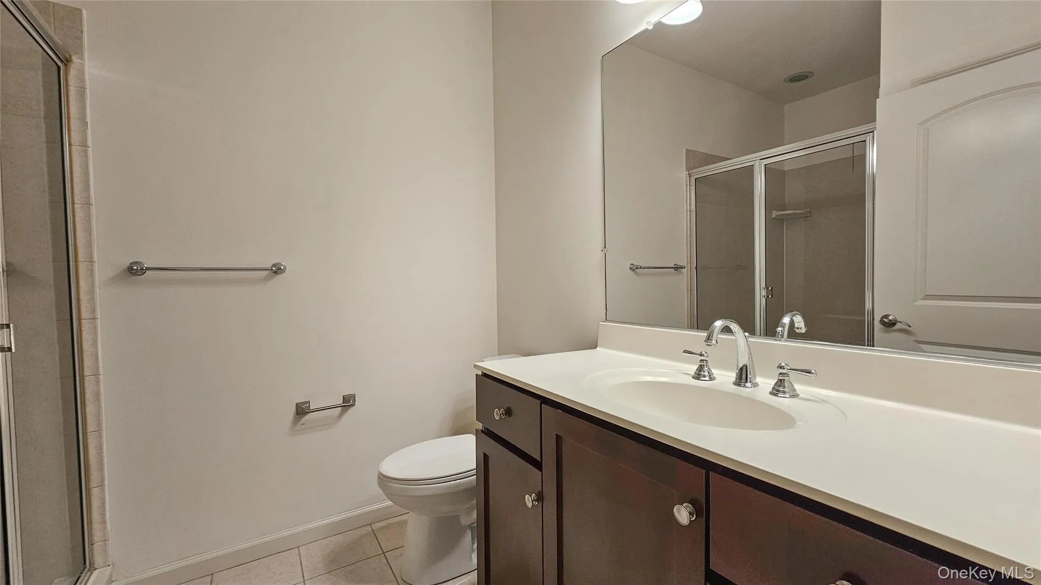 Primary Bedroom's en-suite bathroom Primary Bedroom's en-suite bathroom