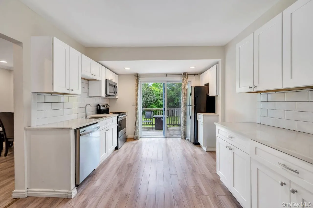 2506 Pond Road, Islip, NY, 4 Bedrooms Bedrooms, 8 Rooms Rooms,2 BathroomsBathrooms,Residential,For Rent,Pond,0,1003095 2506 Pond Road, Islip, NY, 4 Bedrooms Bedrooms, 8 Rooms Rooms,2 BathroomsBathrooms,Residential,For Rent,Pond,0,1003095