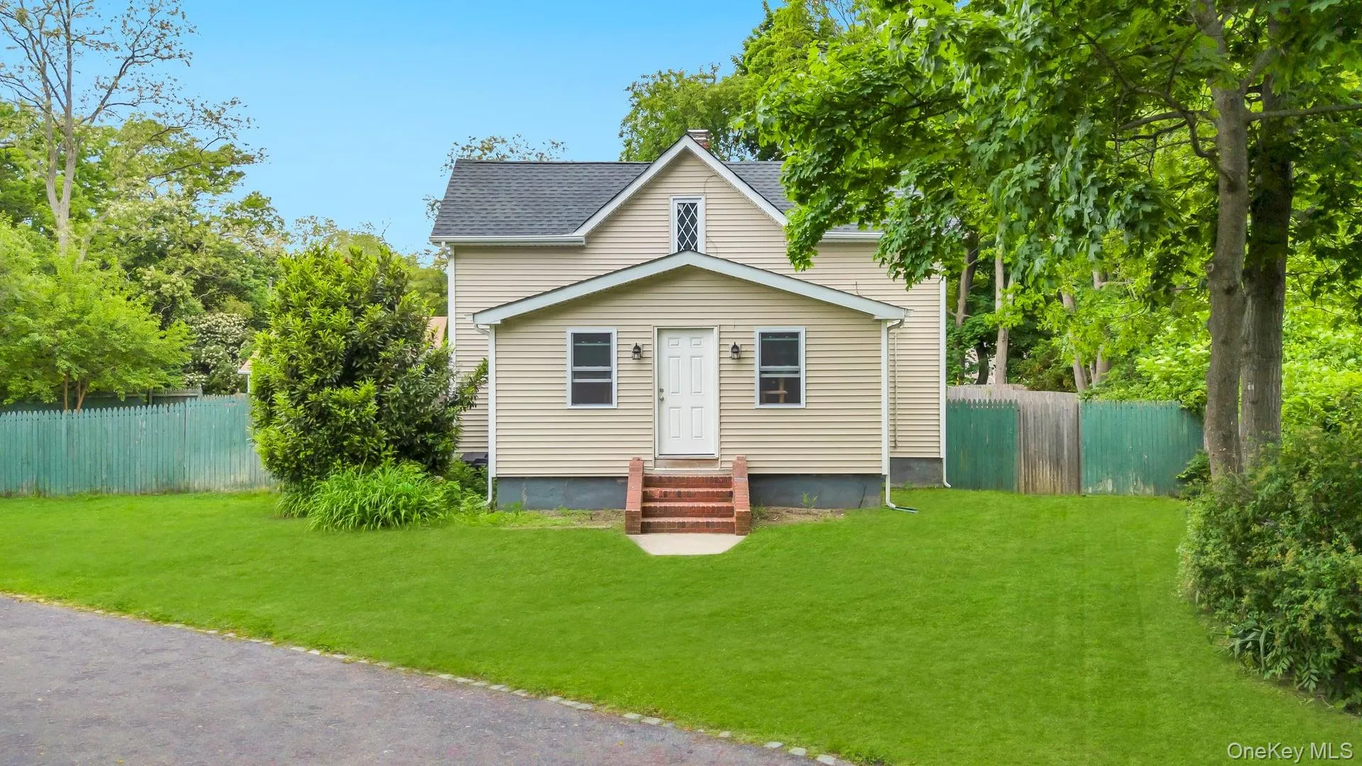 2506 Pond Road, Islip, NY, 4 Bedrooms Bedrooms, 8 Rooms Rooms,2 BathroomsBathrooms,Residential,For Rent,Pond,0,1003095 2506 Pond Road, Islip, NY, 4 Bedrooms Bedrooms, 8 Rooms Rooms,2 BathroomsBathrooms,Residential,For Rent,Pond,0,1003095