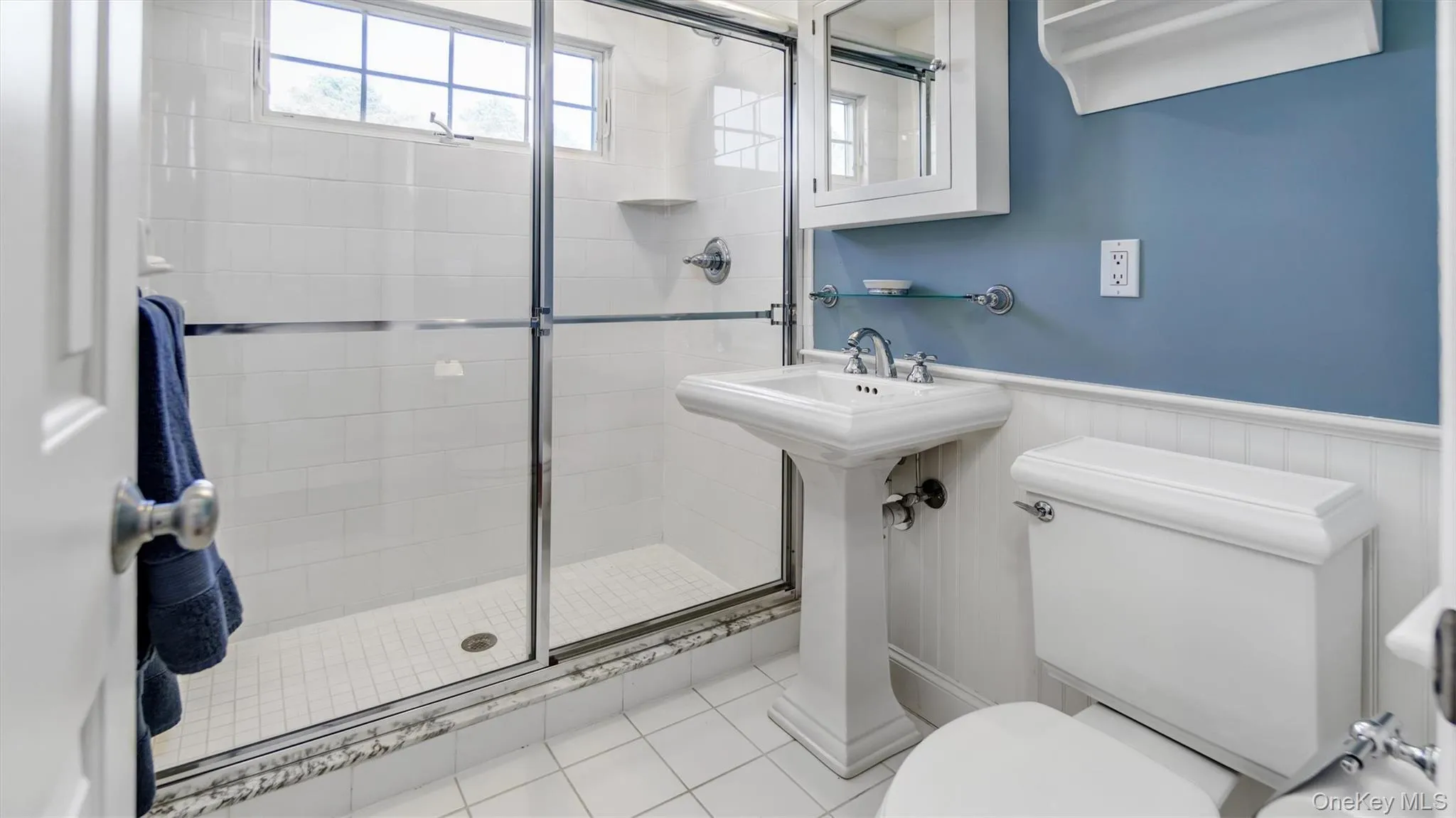 38 Bridle Path, Southampton, NY, 5 Bedrooms Bedrooms, 9 Rooms Rooms,5 BathroomsBathrooms,Residential Lease,For Rent,Bridle,0,1003098 38 Bridle Path, Southampton, NY, 5 Bedrooms Bedrooms, 9 Rooms Rooms,5 BathroomsBathrooms,Residential Lease,For Rent,Bridle,0,1003098