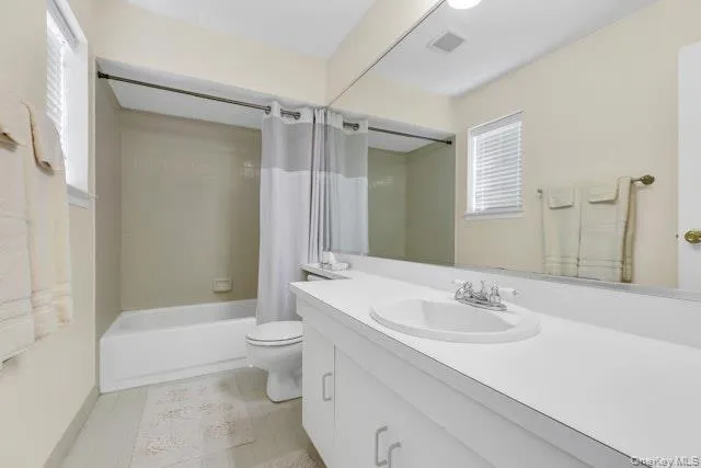 112 Dorado Court, Brookhaven, NY, 4 Bedrooms Bedrooms, 11 Rooms Rooms,2 BathroomsBathrooms,Residential,For Rent,Dorado,0,1003118 112 Dorado Court, Brookhaven, NY, 4 Bedrooms Bedrooms, 11 Rooms Rooms,2 BathroomsBathrooms,Residential,For Rent,Dorado,0,1003118
