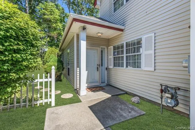 112 Dorado Court, Brookhaven, NY, 4 Bedrooms Bedrooms, 11 Rooms Rooms,2 BathroomsBathrooms,Residential,For Rent,Dorado,0,1003118 112 Dorado Court, Brookhaven, NY, 4 Bedrooms Bedrooms, 11 Rooms Rooms,2 BathroomsBathrooms,Residential,For Rent,Dorado,0,1003118