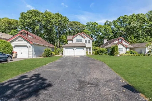 112 Dorado Court, Brookhaven, NY, 4 Bedrooms Bedrooms, 11 Rooms Rooms,2 BathroomsBathrooms,Residential,For Rent,Dorado,0,1003118 112 Dorado Court, Brookhaven, NY, 4 Bedrooms Bedrooms, 11 Rooms Rooms,2 BathroomsBathrooms,Residential,For Rent,Dorado,0,1003118