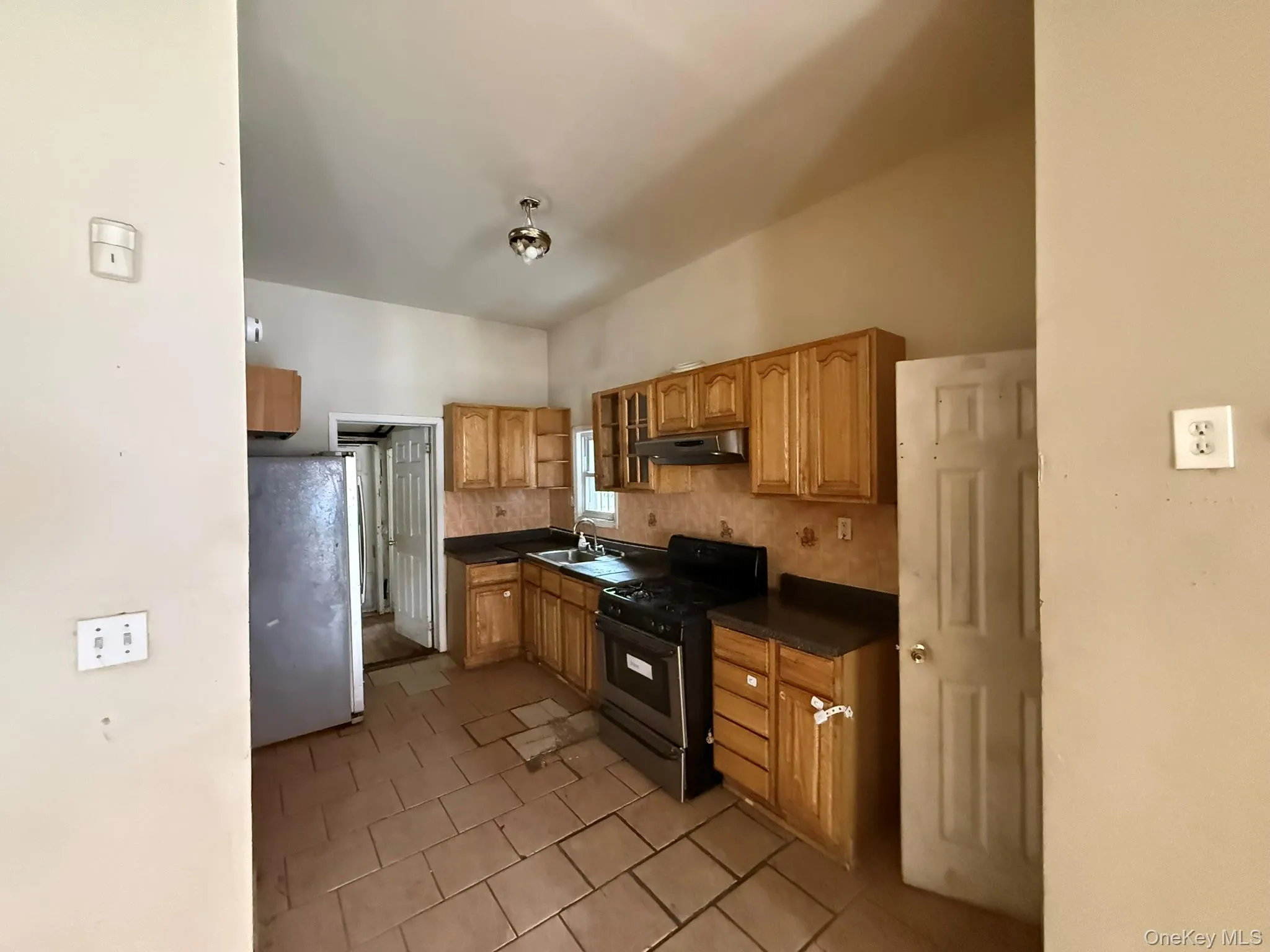 740 218th Street, New York, NY, 3 Bedrooms Bedrooms, 7 Rooms Rooms,2 BathroomsBathrooms,Residential,For Rent,218th,0,1003119 740 218th Street, New York, NY, 3 Bedrooms Bedrooms, 7 Rooms Rooms,2 BathroomsBathrooms,Residential,For Rent,218th,0,1003119