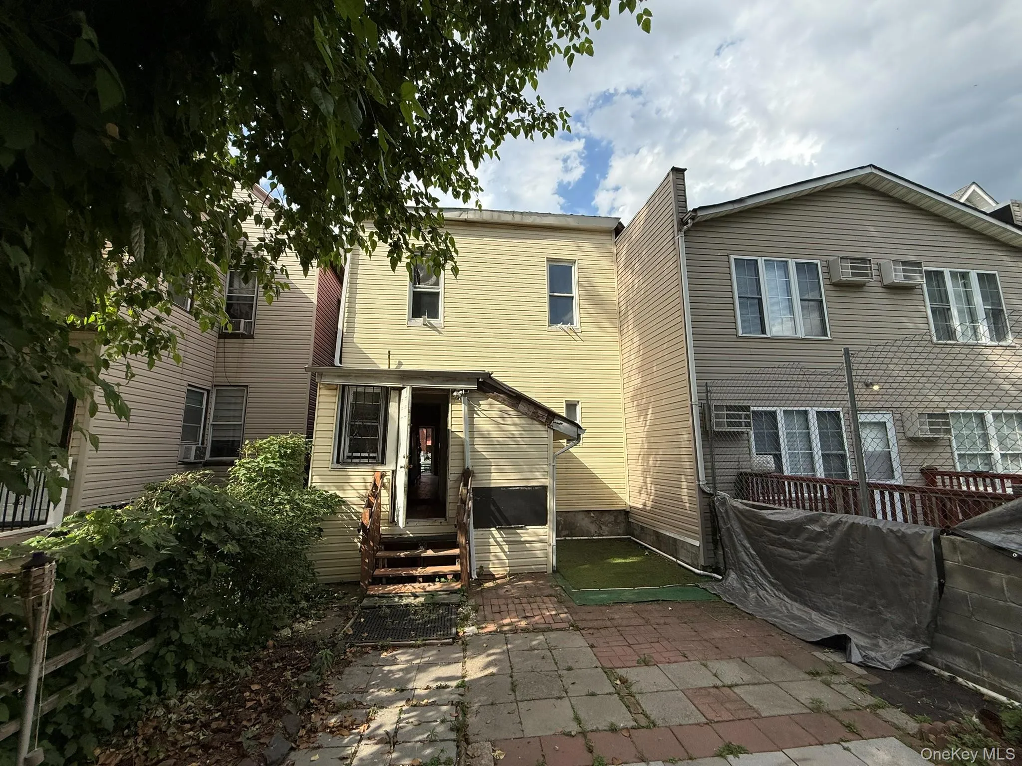 740 218th Street, New York, NY, 3 Bedrooms Bedrooms, 7 Rooms Rooms,2 BathroomsBathrooms,Residential,For Rent,218th,0,1003119 740 218th Street, New York, NY, 3 Bedrooms Bedrooms, 7 Rooms Rooms,2 BathroomsBathrooms,Residential,For Rent,218th,0,1003119