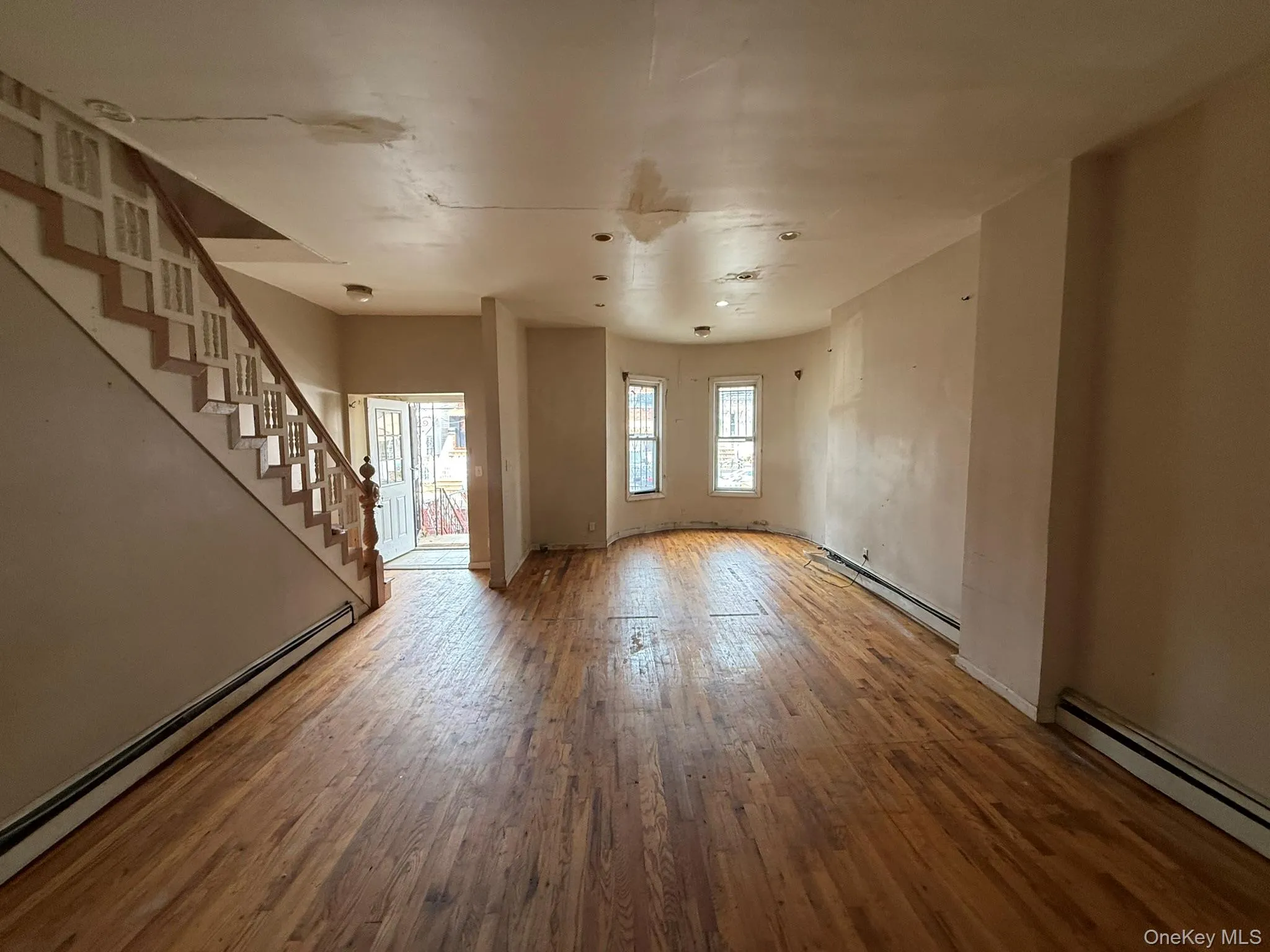 740 218th Street, New York, NY, 3 Bedrooms Bedrooms, 7 Rooms Rooms,2 BathroomsBathrooms,Residential,For Rent,218th,0,1003119 740 218th Street, New York, NY, 3 Bedrooms Bedrooms, 7 Rooms Rooms,2 BathroomsBathrooms,Residential,For Rent,218th,0,1003119