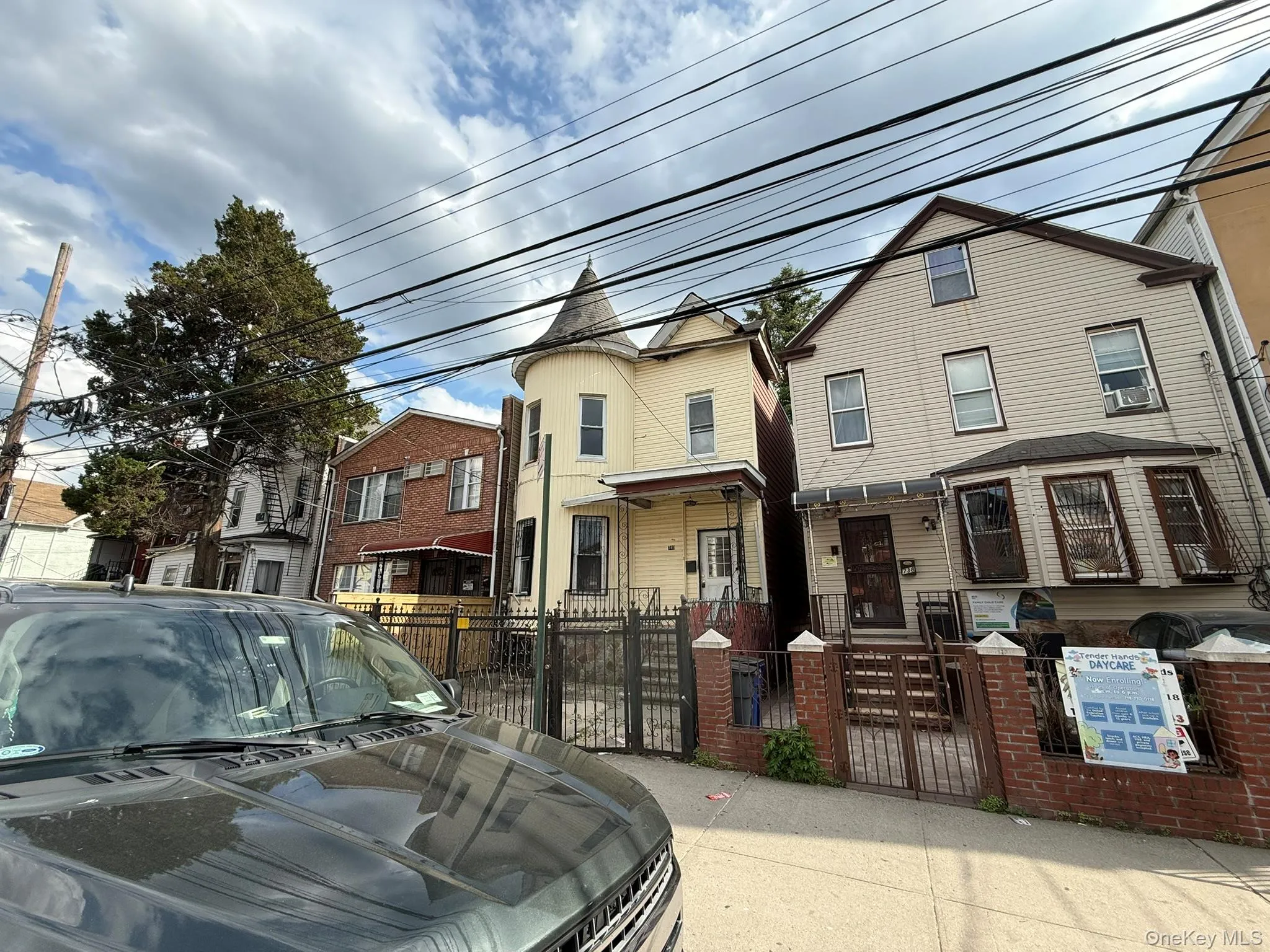 740 218th Street, New York, NY, 3 Bedrooms Bedrooms, 7 Rooms Rooms,2 BathroomsBathrooms,Residential,For Rent,218th,0,1003119 740 218th Street, New York, NY, 3 Bedrooms Bedrooms, 7 Rooms Rooms,2 BathroomsBathrooms,Residential,For Rent,218th,0,1003119