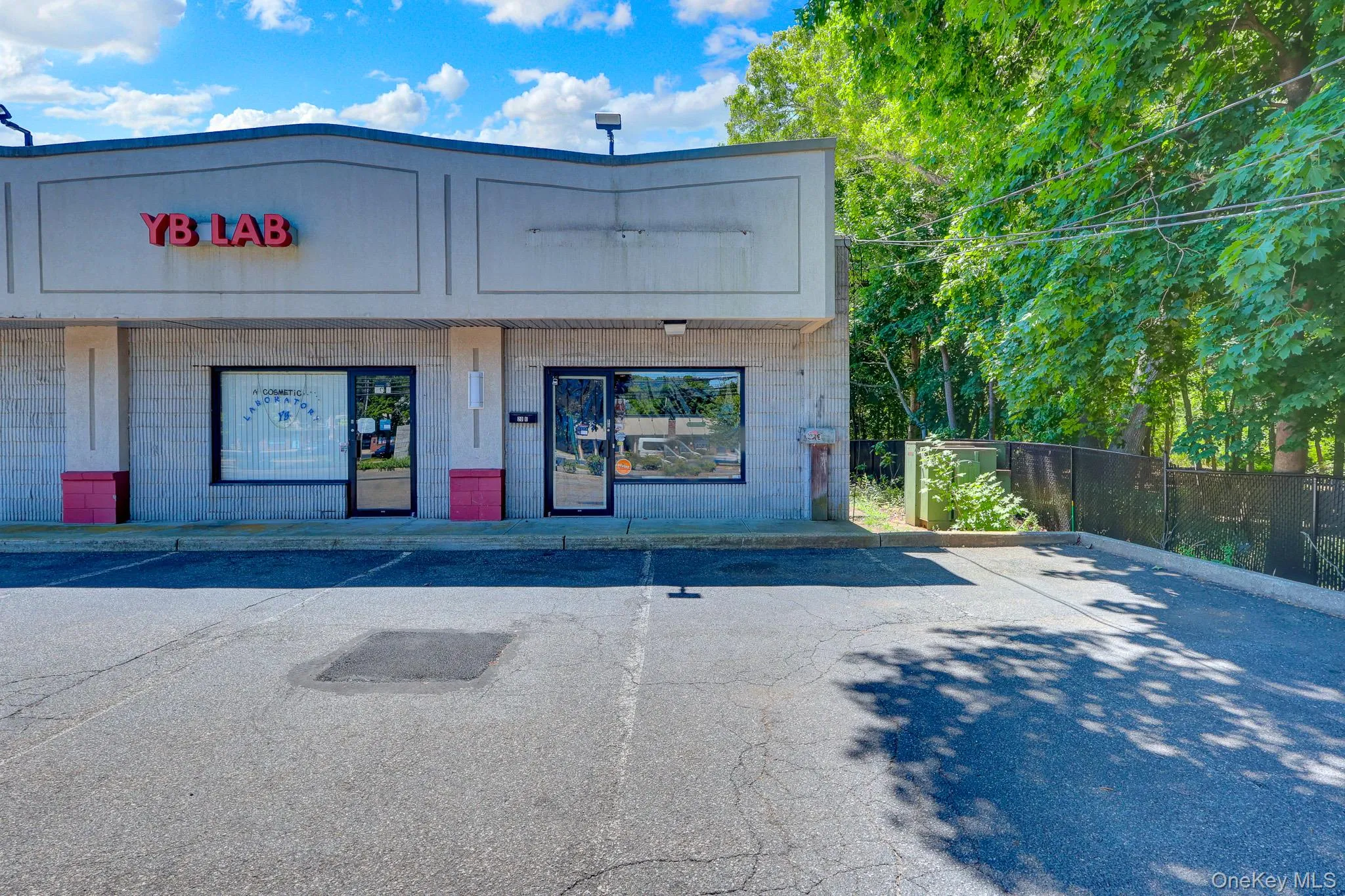 20 Middle Country Road, Brookhaven, NY, ,Commercial Lease,For Rent,Middle Country,0,1003120 20 Middle Country Road, Brookhaven, NY, ,Commercial Lease,For Rent,Middle Country,0,1003120