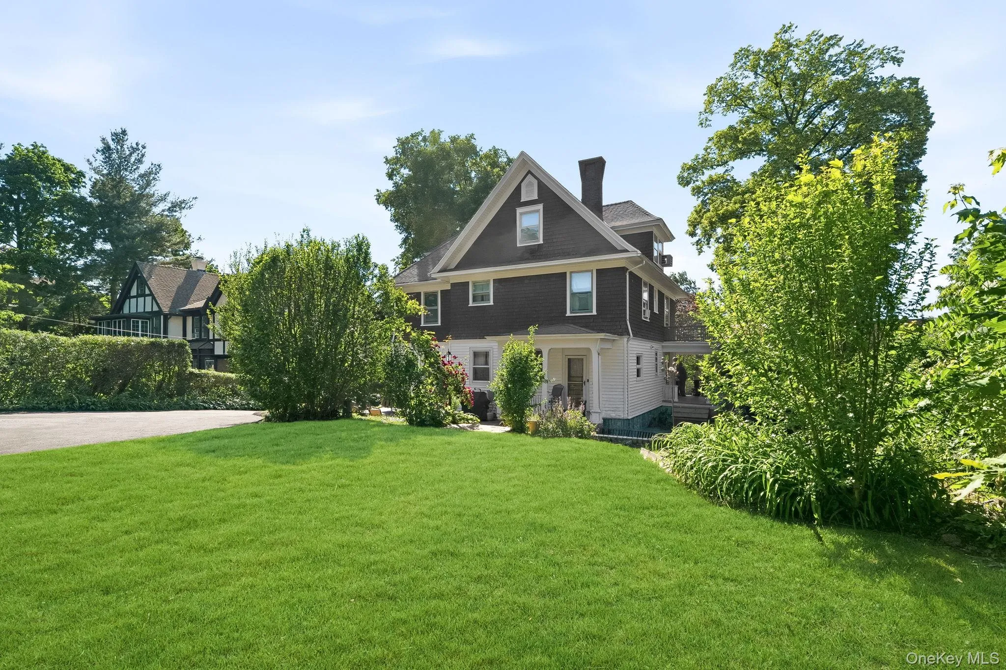 Thoughtfully designed outdoor spaces extend the home's living area. Thoughtfully designed outdoor spaces extend the home's living area.