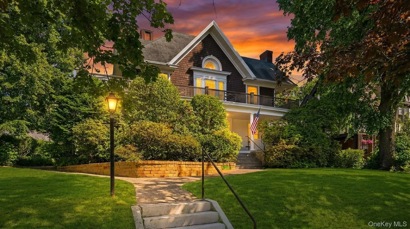 Nestled on a lush, level property in White Plains'coveted Fisher Hill neighborhood. Nestled on a lush, level property in White Plains'coveted Fisher Hill neighborhood.
