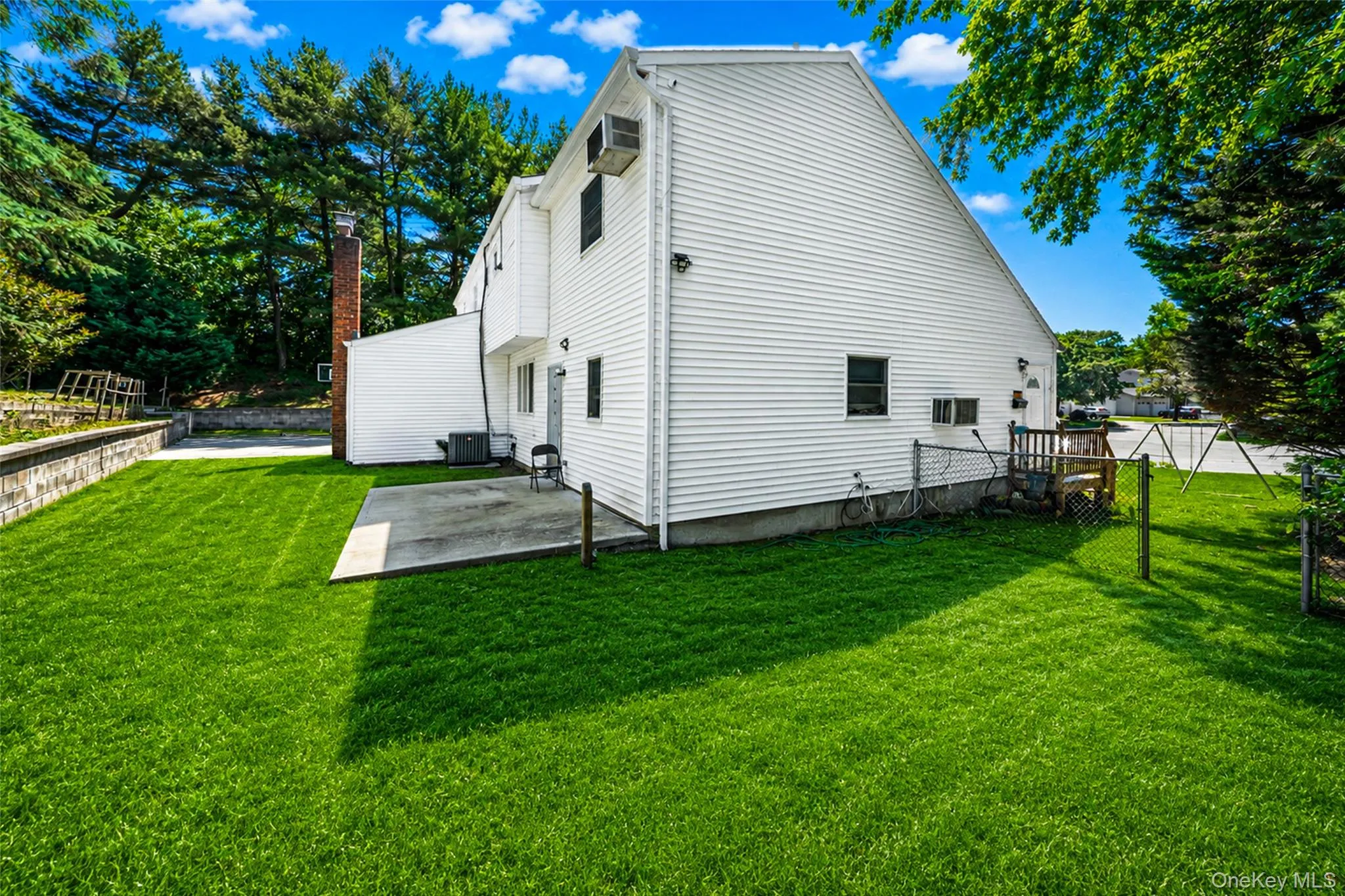 7 New Jersey Court, Huntington, NY, 6 Bedrooms Bedrooms, 11 Rooms Rooms,4 BathroomsBathrooms,Residential,For Rent,New Jersey,0,1003129 7 New Jersey Court, Huntington, NY, 6 Bedrooms Bedrooms, 11 Rooms Rooms,4 BathroomsBathrooms,Residential,For Rent,New Jersey,0,1003129