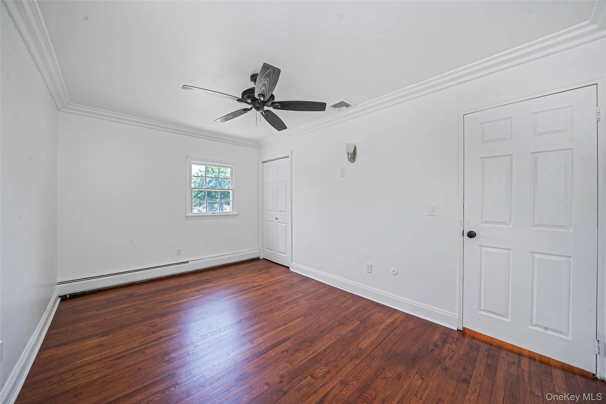 7 New Jersey Court, Huntington, NY, 6 Bedrooms Bedrooms, 11 Rooms Rooms,4 BathroomsBathrooms,Residential,For Rent,New Jersey,0,1003129 7 New Jersey Court, Huntington, NY, 6 Bedrooms Bedrooms, 11 Rooms Rooms,4 BathroomsBathrooms,Residential,For Rent,New Jersey,0,1003129