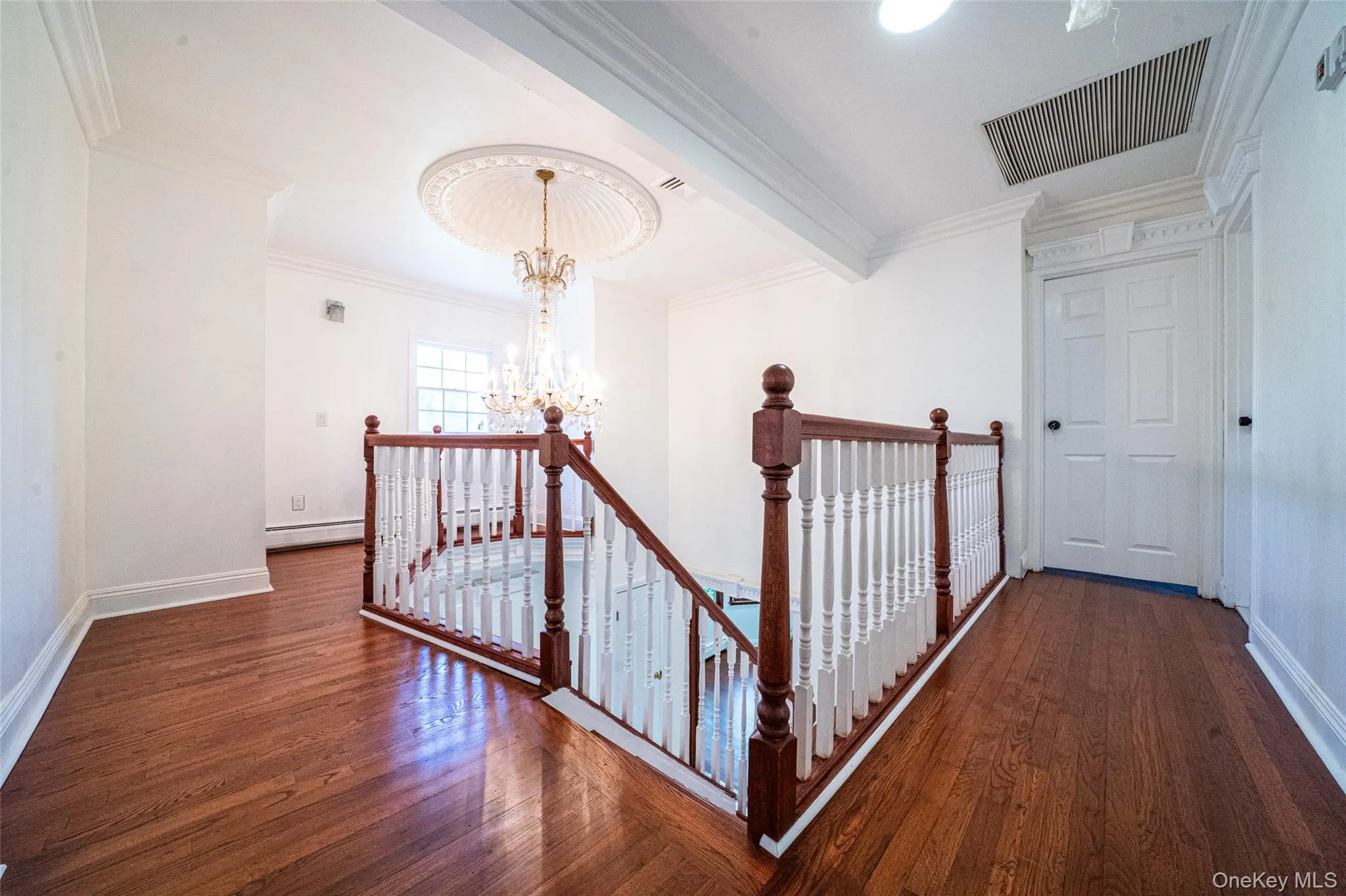 7 New Jersey Court, Huntington, NY, 6 Bedrooms Bedrooms, 11 Rooms Rooms,4 BathroomsBathrooms,Residential,For Rent,New Jersey,0,1003129 7 New Jersey Court, Huntington, NY, 6 Bedrooms Bedrooms, 11 Rooms Rooms,4 BathroomsBathrooms,Residential,For Rent,New Jersey,0,1003129