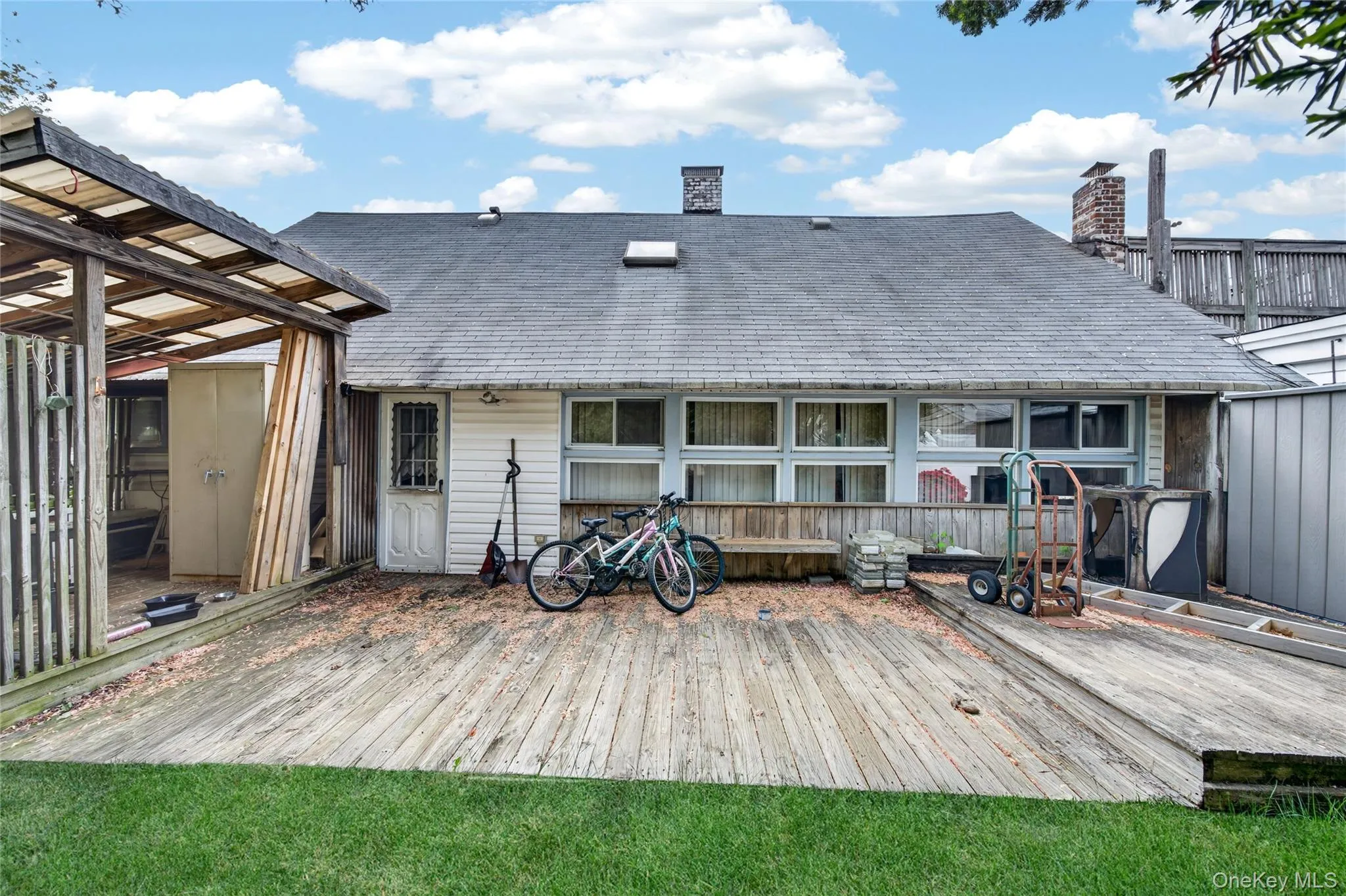 2 Dawn Lane, Oyster Bay, NY, 5 Bedrooms Bedrooms, 6 Rooms Rooms,2 BathroomsBathrooms,Residential,For Rent,Dawn,0,1003135 2 Dawn Lane, Oyster Bay, NY, 5 Bedrooms Bedrooms, 6 Rooms Rooms,2 BathroomsBathrooms,Residential,For Rent,Dawn,0,1003135