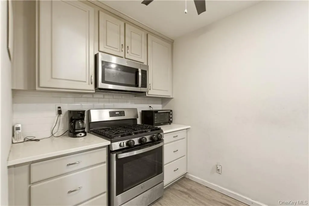 700 Shore Road, Long Beach, NY, 1 Bedroom Bedrooms, 3 Rooms Rooms,1 BathroomBathrooms,Residential,For Rent,Shore,0,KEY1003136 700 Shore Road, Long Beach, NY, 1 Bedroom Bedrooms, 3 Rooms Rooms,1 BathroomBathrooms,Residential,For Rent,Shore,0,KEY1003136