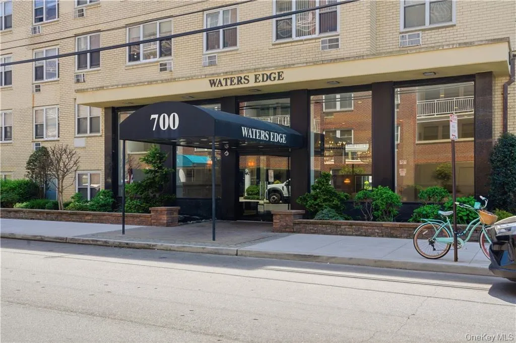 700 Shore Road, Long Beach, NY, 1 Bedroom Bedrooms, 3 Rooms Rooms,1 BathroomBathrooms,Residential,For Rent,Shore,0,KEY1003136 700 Shore Road, Long Beach, NY, 1 Bedroom Bedrooms, 3 Rooms Rooms,1 BathroomBathrooms,Residential,For Rent,Shore,0,KEY1003136