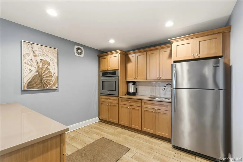 700 Shore Road, Long Beach, NY, 1 Bedroom Bedrooms, 3 Rooms Rooms,1 BathroomBathrooms,Residential,For Rent,Shore,0,KEY1003136 700 Shore Road, Long Beach, NY, 1 Bedroom Bedrooms, 3 Rooms Rooms,1 BathroomBathrooms,Residential,For Rent,Shore,0,KEY1003136
