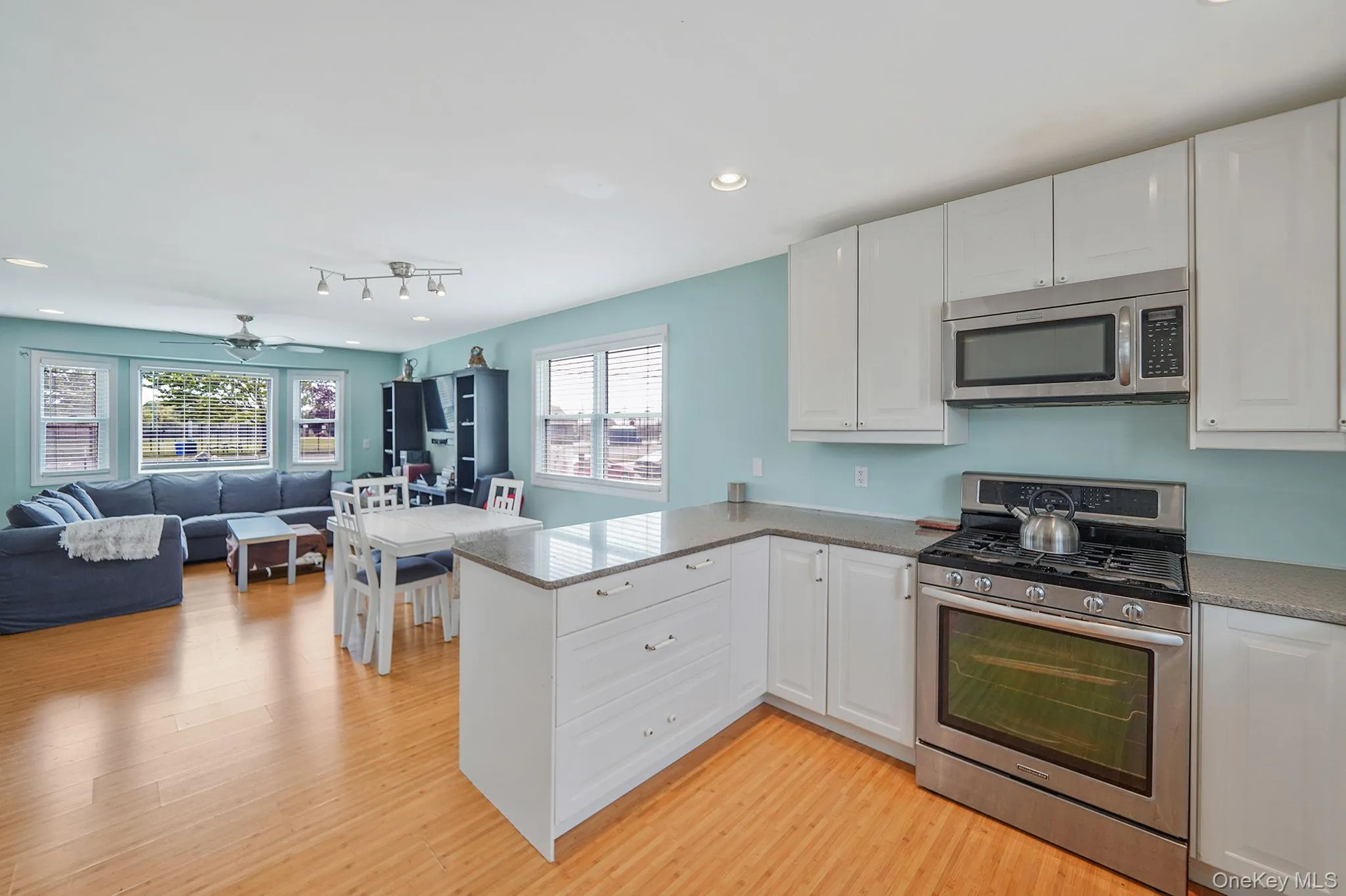 374 Rider Avenue, Brookhaven, NY, 2 Bedrooms Bedrooms, 5 Rooms Rooms,2 BathroomsBathrooms,Residential Sale,For Rent,Rider,0,1003141 374 Rider Avenue, Brookhaven, NY, 2 Bedrooms Bedrooms, 5 Rooms Rooms,2 BathroomsBathrooms,Residential Sale,For Rent,Rider,0,1003141