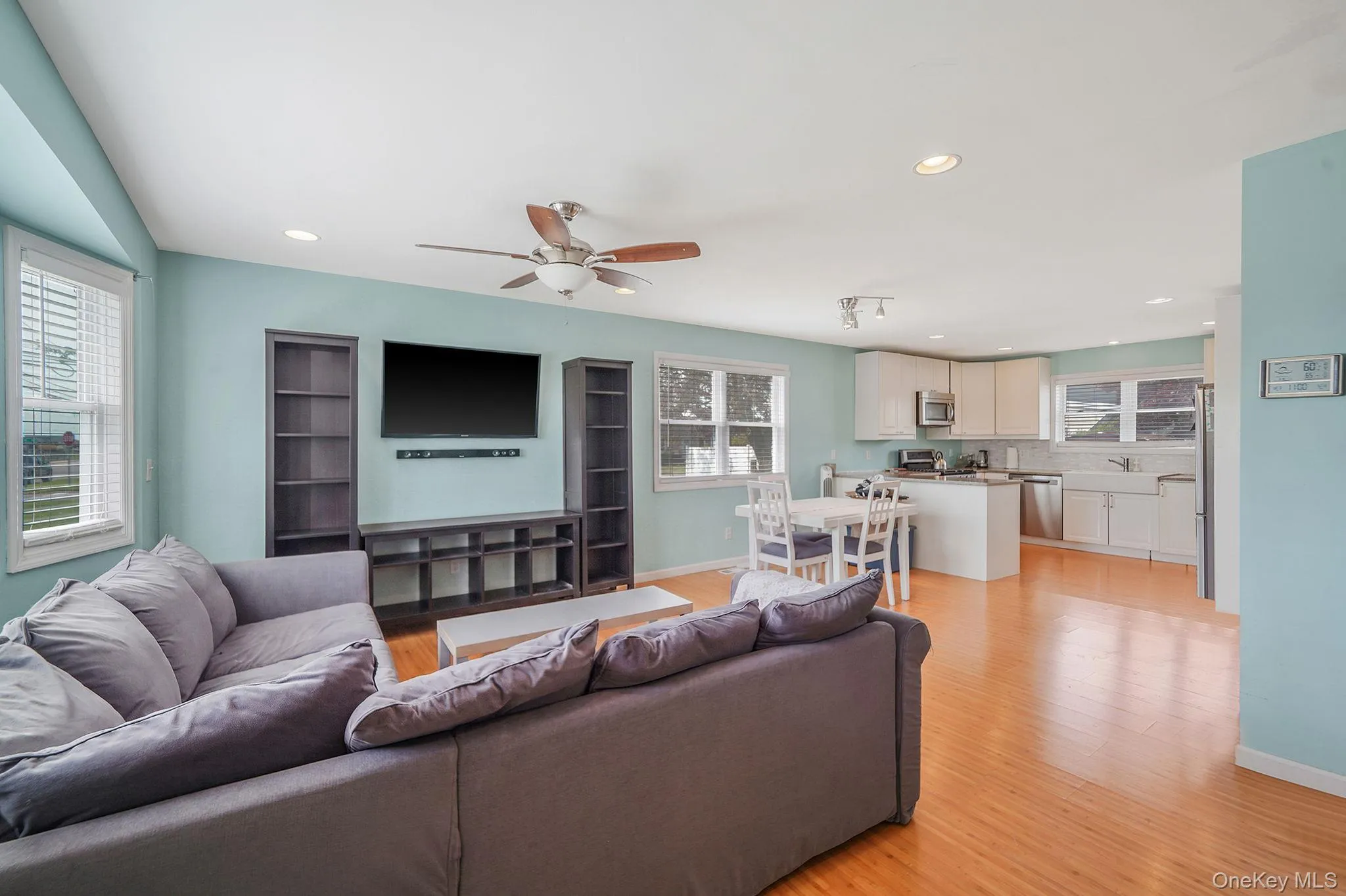 374 Rider Avenue, Brookhaven, NY, 2 Bedrooms Bedrooms, 5 Rooms Rooms,2 BathroomsBathrooms,Residential Sale,For Rent,Rider,0,1003141 374 Rider Avenue, Brookhaven, NY, 2 Bedrooms Bedrooms, 5 Rooms Rooms,2 BathroomsBathrooms,Residential Sale,For Rent,Rider,0,1003141