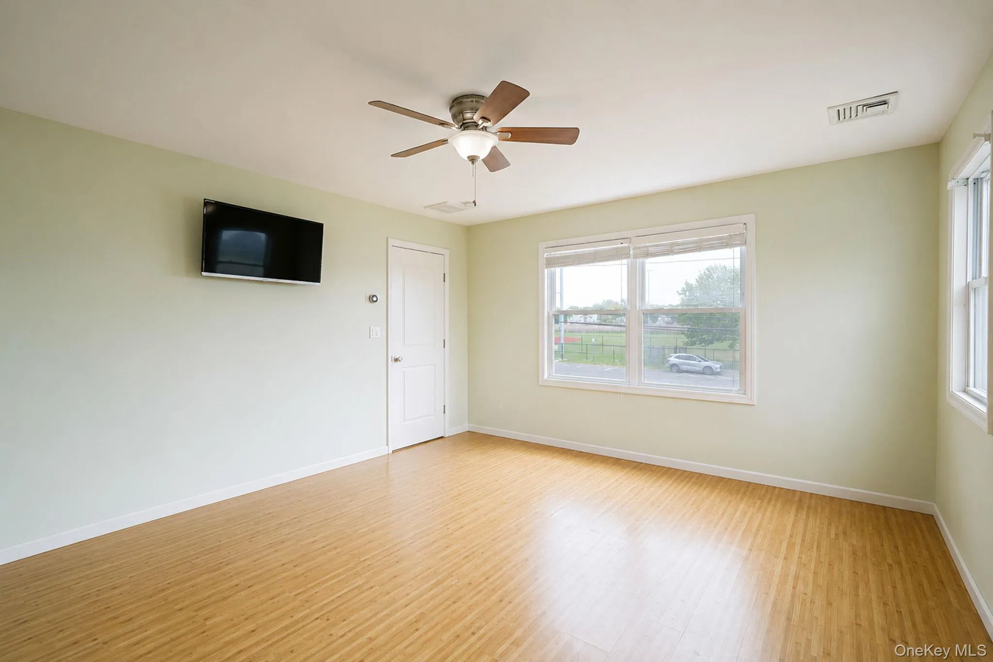 374 Rider Avenue, Brookhaven, NY, 2 Bedrooms Bedrooms, 5 Rooms Rooms,2 BathroomsBathrooms,Residential Sale,For Rent,Rider,0,1003141 374 Rider Avenue, Brookhaven, NY, 2 Bedrooms Bedrooms, 5 Rooms Rooms,2 BathroomsBathrooms,Residential Sale,For Rent,Rider,0,1003141