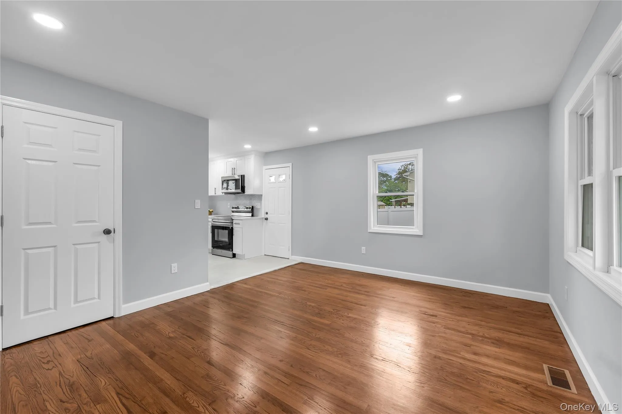 466 44th Street, Babylon, NY, 4 Bedrooms Bedrooms, 6 Rooms Rooms,1 BathroomBathrooms,Residential,For Rent,44th,0,1003142 466 44th Street, Babylon, NY, 4 Bedrooms Bedrooms, 6 Rooms Rooms,1 BathroomBathrooms,Residential,For Rent,44th,0,1003142