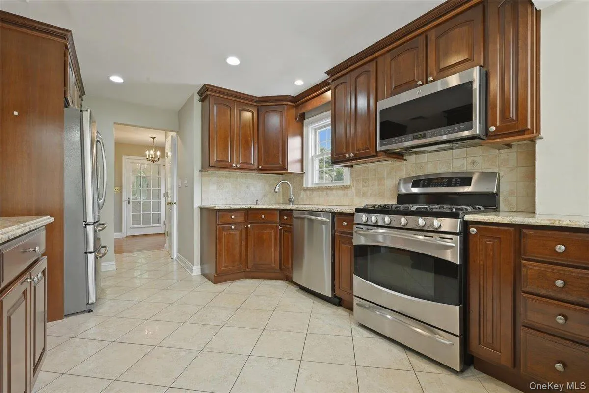 225 Crocus Avenue, Hempstead, NY, 3 Bedrooms Bedrooms, 7 Rooms Rooms,2 BathroomsBathrooms,Residential,For Rent,Crocus,0,1003146 225 Crocus Avenue, Hempstead, NY, 3 Bedrooms Bedrooms, 7 Rooms Rooms,2 BathroomsBathrooms,Residential,For Rent,Crocus,0,1003146