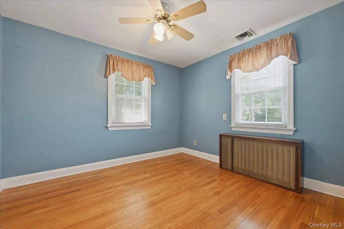 225 Crocus Avenue, Hempstead, NY, 3 Bedrooms Bedrooms, 7 Rooms Rooms,2 BathroomsBathrooms,Residential,For Rent,Crocus,0,1003146 225 Crocus Avenue, Hempstead, NY, 3 Bedrooms Bedrooms, 7 Rooms Rooms,2 BathroomsBathrooms,Residential,For Rent,Crocus,0,1003146