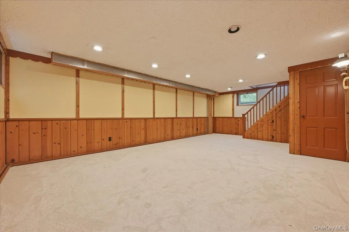 225 Crocus Avenue, Hempstead, NY, 3 Bedrooms Bedrooms, 7 Rooms Rooms,2 BathroomsBathrooms,Residential,For Rent,Crocus,0,1003146 225 Crocus Avenue, Hempstead, NY, 3 Bedrooms Bedrooms, 7 Rooms Rooms,2 BathroomsBathrooms,Residential,For Rent,Crocus,0,1003146