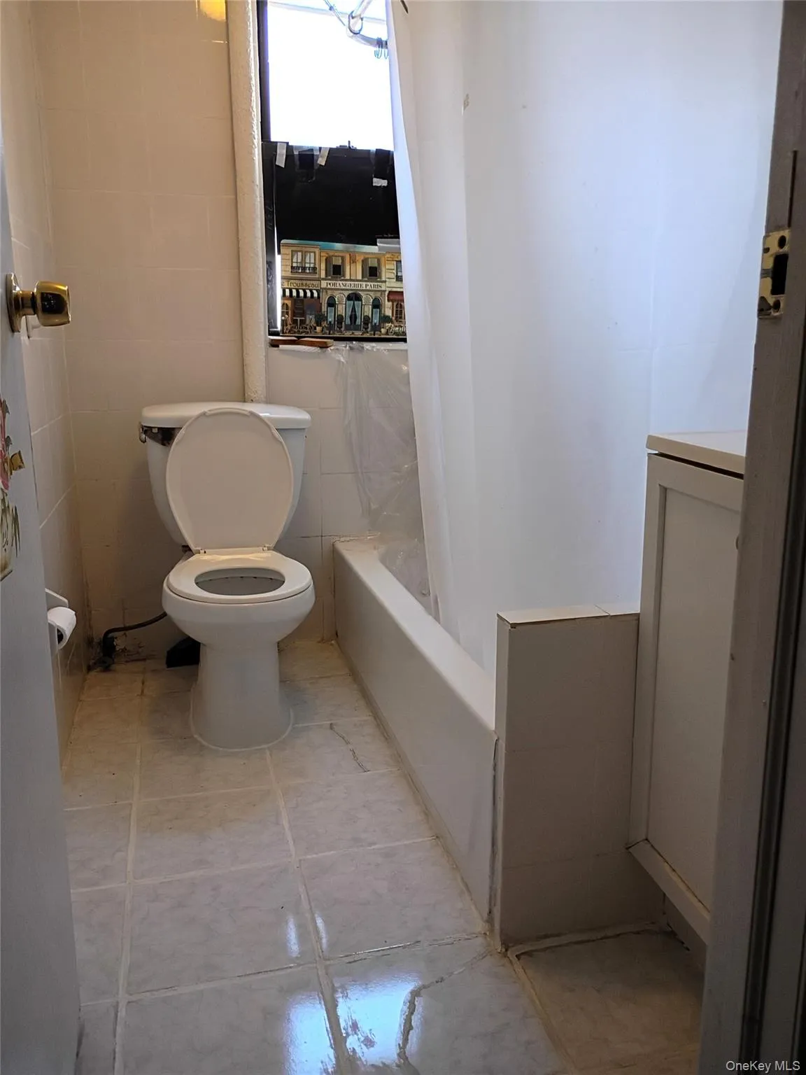 4012 73rd Street, New York, NY, 1 Bedroom Bedrooms, 4 Rooms Rooms,1 BathroomBathrooms,Residential,For Rent,73rd,0,1003150 4012 73rd Street, New York, NY, 1 Bedroom Bedrooms, 4 Rooms Rooms,1 BathroomBathrooms,Residential,For Rent,73rd,0,1003150