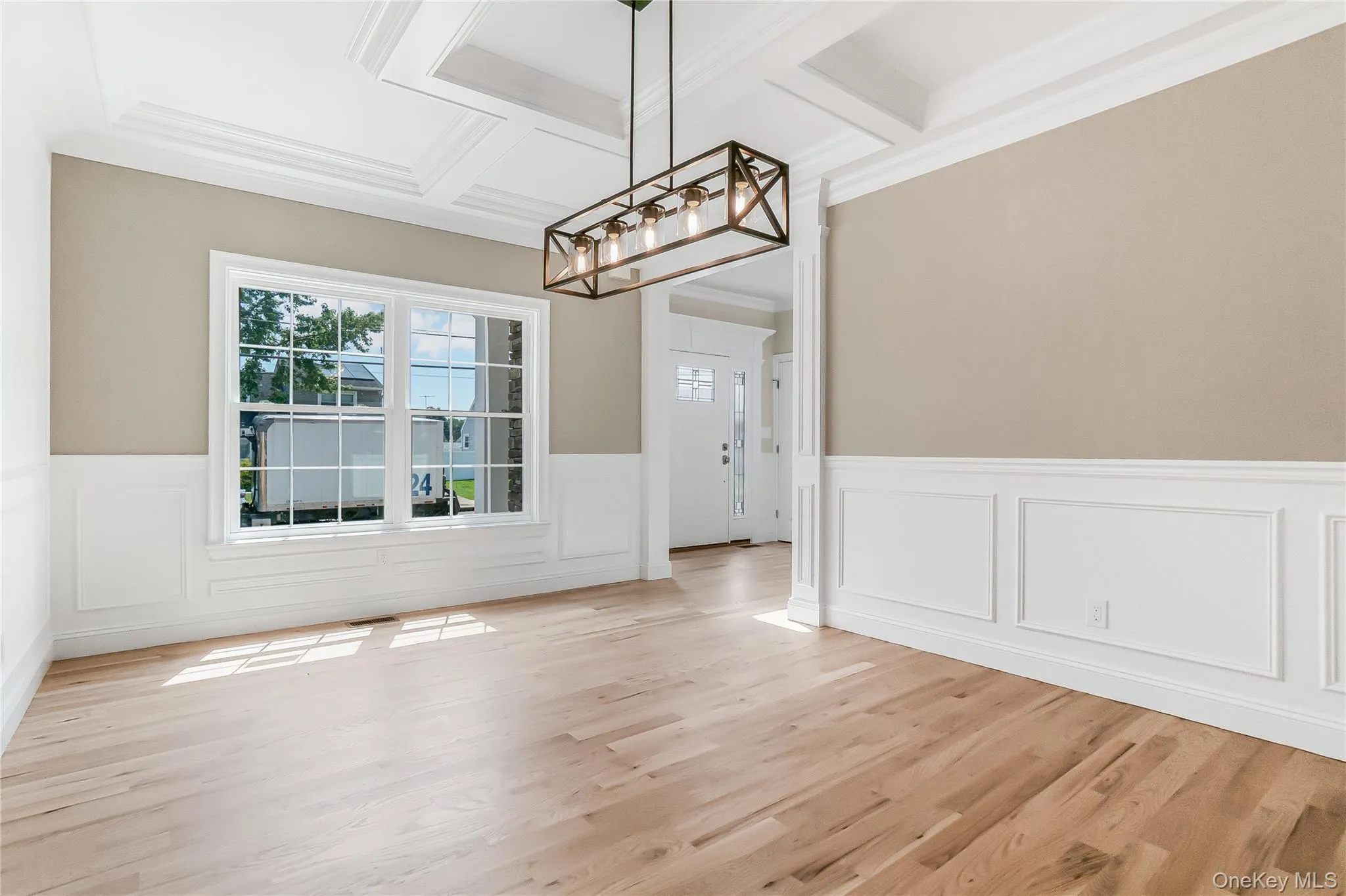Decorative moulding including a Coffered Ceiling Decorative moulding including a Coffered Ceiling