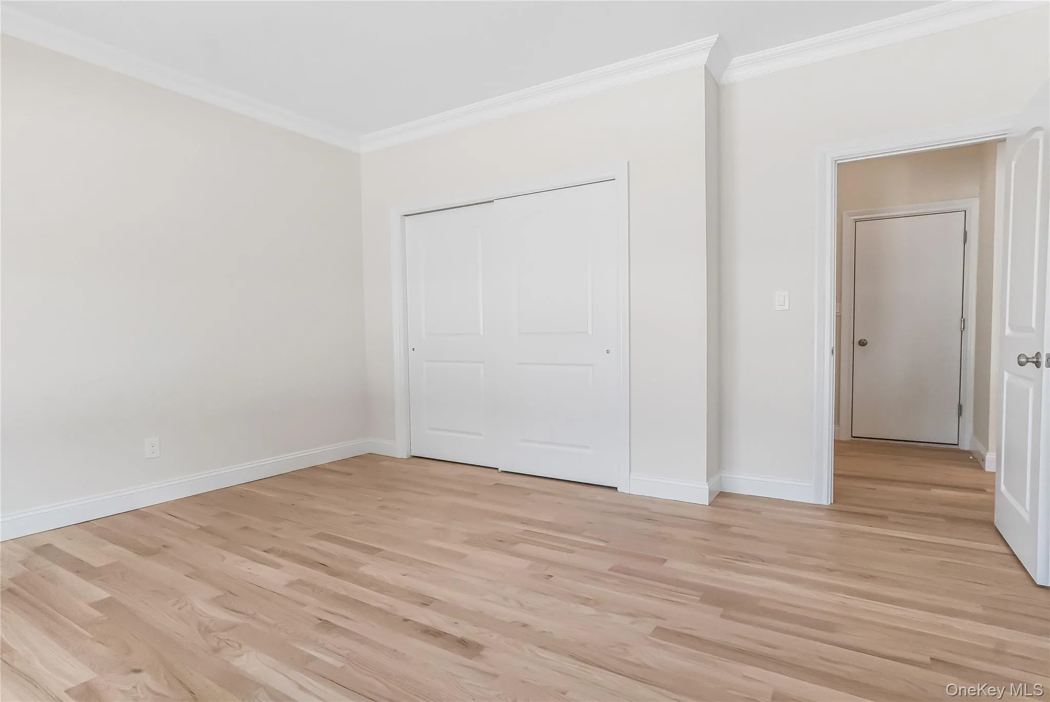 5th Bedroom adjacent to full bath. Ideal for extended Family or Guests. 5th Bedroom adjacent to full bath. Ideal for extended Family or Guests.