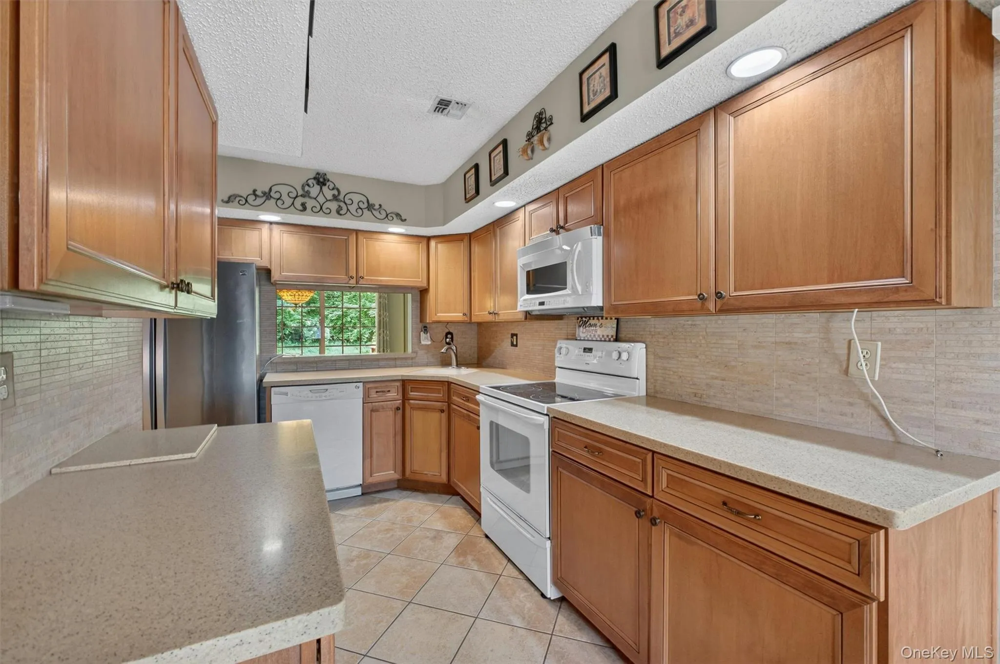 40 Spruce Ridge Drive, Fishkill, NY, 2 Bedrooms Bedrooms, 6 Rooms Rooms,2 BathroomsBathrooms,Residential,For Rent,Spruce Ridge,0,1003154 40 Spruce Ridge Drive, Fishkill, NY, 2 Bedrooms Bedrooms, 6 Rooms Rooms,2 BathroomsBathrooms,Residential,For Rent,Spruce Ridge,0,1003154